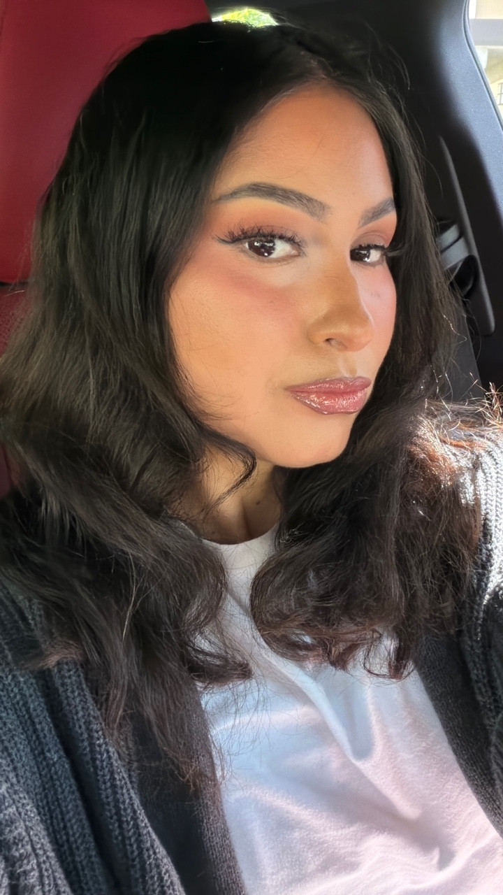 Please ignore my chewing 🐮 Caught this look in real lighting from my car in Santa Monica 🌅 No filter, no edits, just honest. I mentioned one thing I’d change in the video but let’s be real — it was three things 😅 What would YOU change, or is it giving what it’s supposed to give?  #MakeupLook #RealLighting #NoFilter #SantaMonica #GRWM