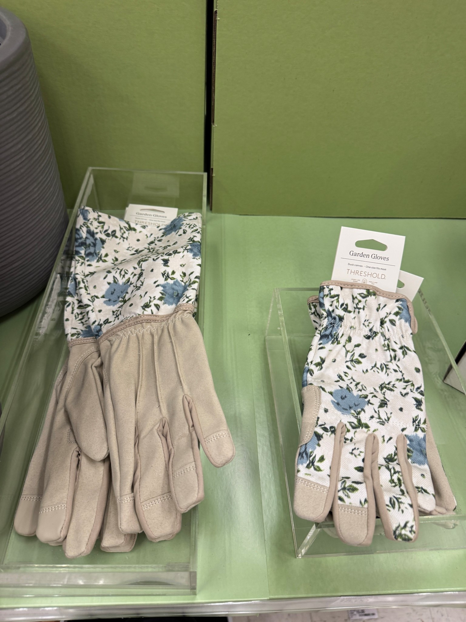 Matching gardening gloves and rose pruning gloves! Affordable, cute and functional to care for your cut flower garden.



#LTKSeasonal #LTKOver40 #LTKHome