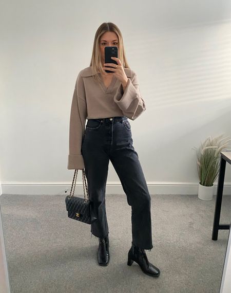 A pair of ankle boots is my go-to footwear when I want to dress up jeans and a jumper. Unfortunately my jumper is old nakd fashion and my jeans are Zara but I’ve linked some alternatives below. 



#LTKstyletip #LTKSeasonal #LTKeurope