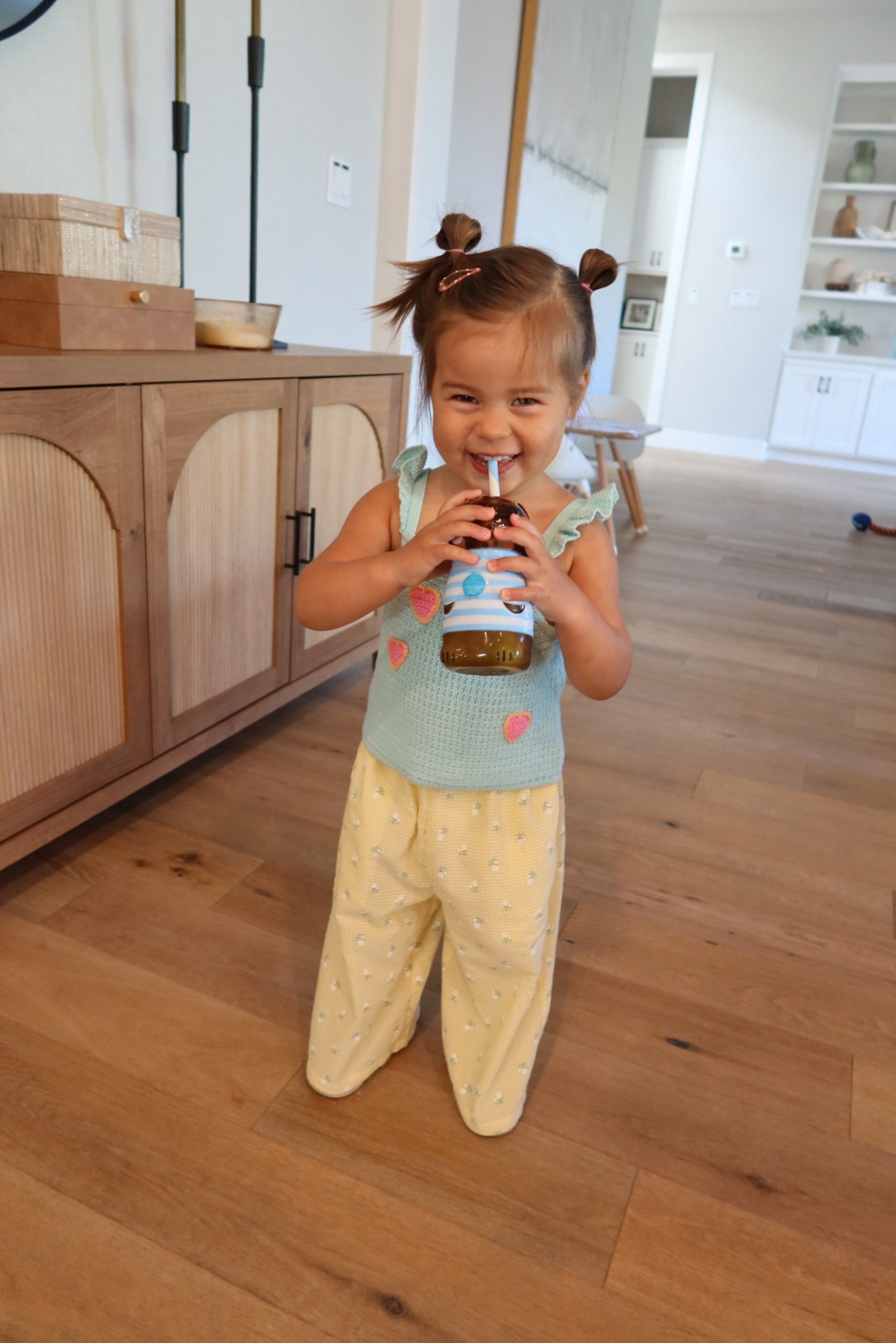 Toddler girl outfit
Zara style
Yellow pants



#LTKootd #LTKFestival #LTKKids