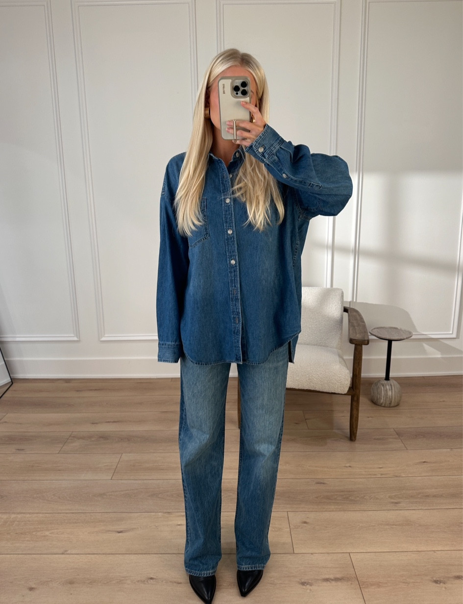 Fall outfit denim on denim:  Medium in shirt, size 27 in jeans. Denim shade for both: 5 Yrs Kiss N Tell Bl @aritzia #aritziapartner