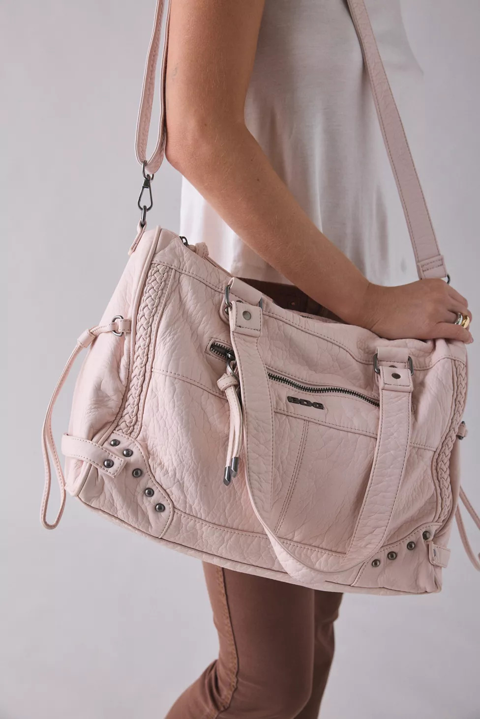 BDG Cindy Shoulder Bag | Urban Outfitters (US and RoW)
