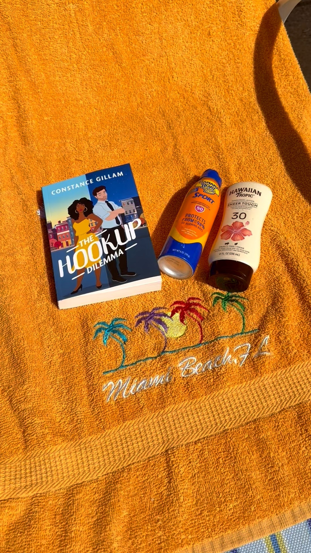 Summer essentials☀️ always protecting my skin and ALWAYS traveling with my current read! 


Sunscreen, summer, skin protection, healthy skin, essentials, outdoor, camping, pool, tbr list, reading, books