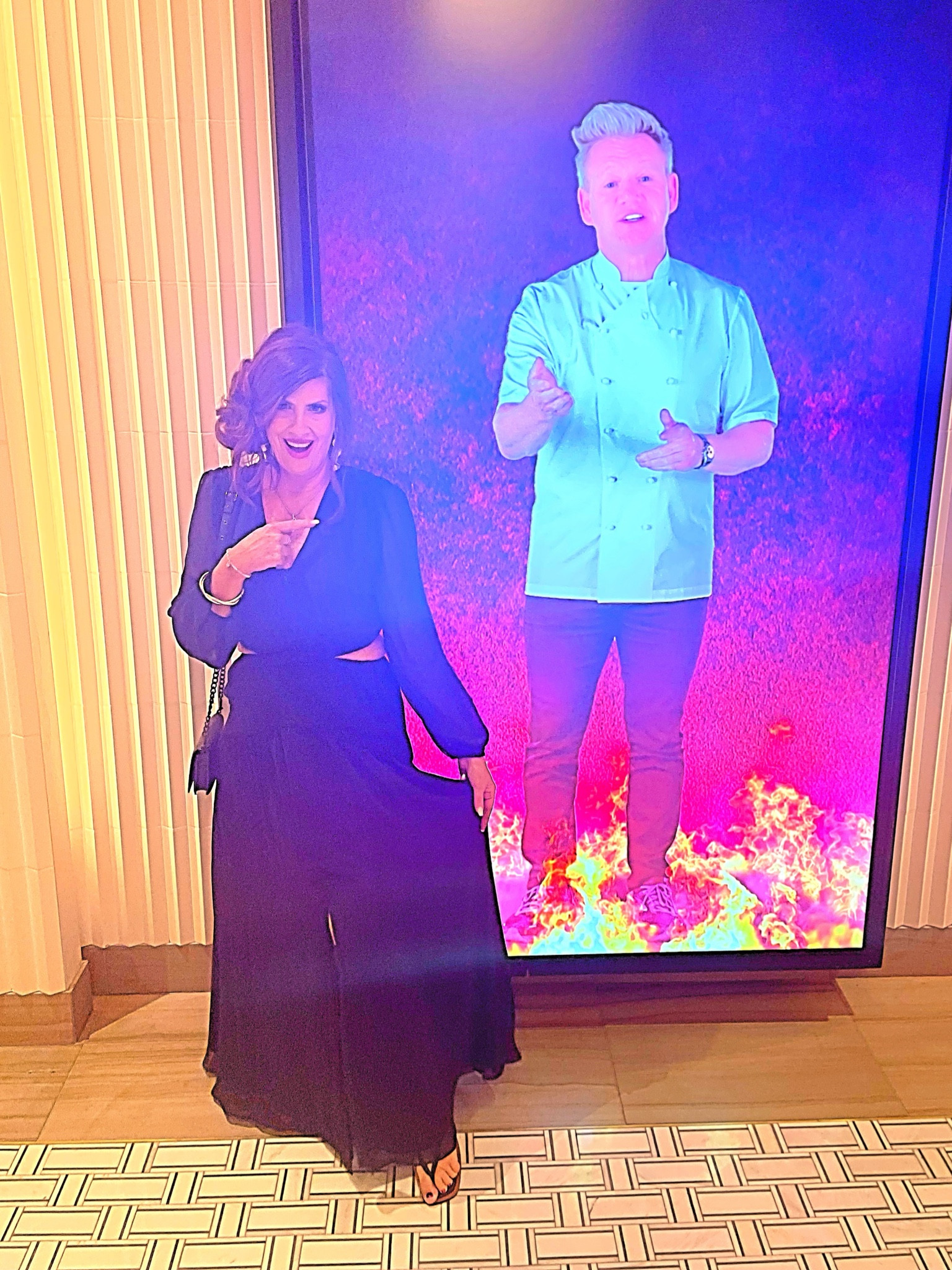 OOTN. DINNER AT THE NEW HELLS KITCHEN IN THE FOXWOOD RESORTS. 
I THINK GORDAN IS SAYING HE LOVES THE DRESS 😂😉