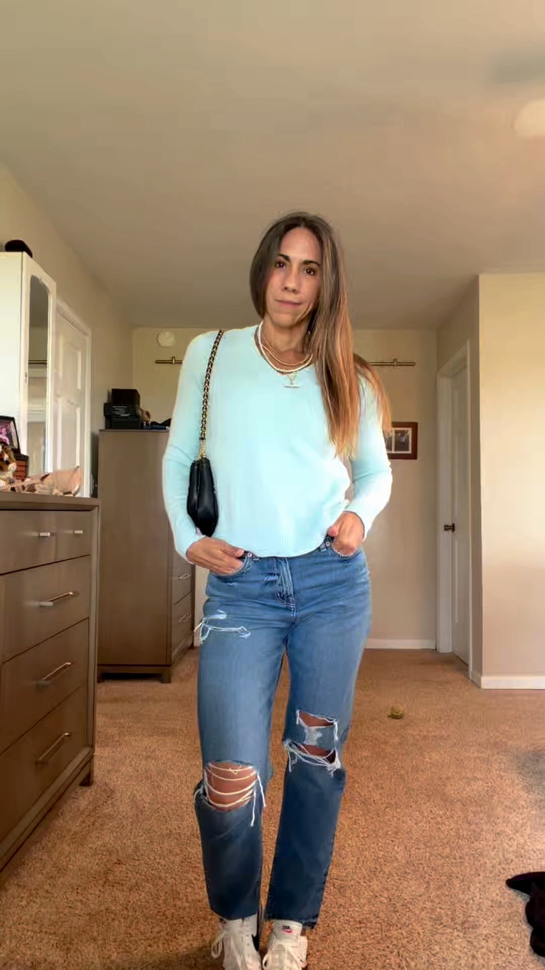This one feels like the perfect “I want to look cute but I’m not trying that hard” outfit. 🤍 The soft sweater + ripped denim + sneakers is such an easy everyday combo.

Sweater: XS
Jeans: 4
Sneakers: 9
Bag + necklaces linked ✨
#fallstyle #jeans #easy #sweater #louisvuitton @American Eagle Outfitters @Nike US

#LTKootd #LTKdayinmylife #LTKOver40