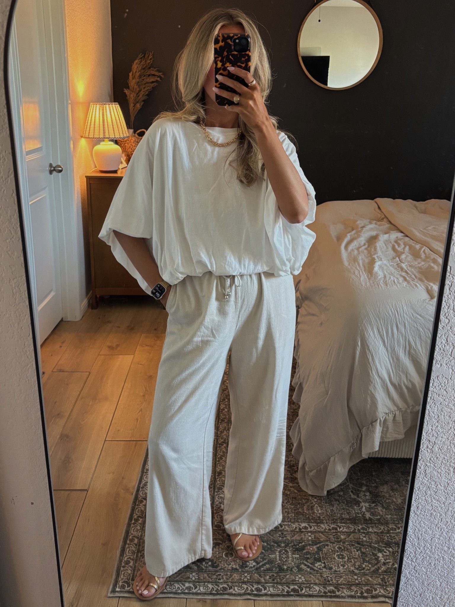 OOTD!!
Top-medium
Pants-medium
Shoes-7.5