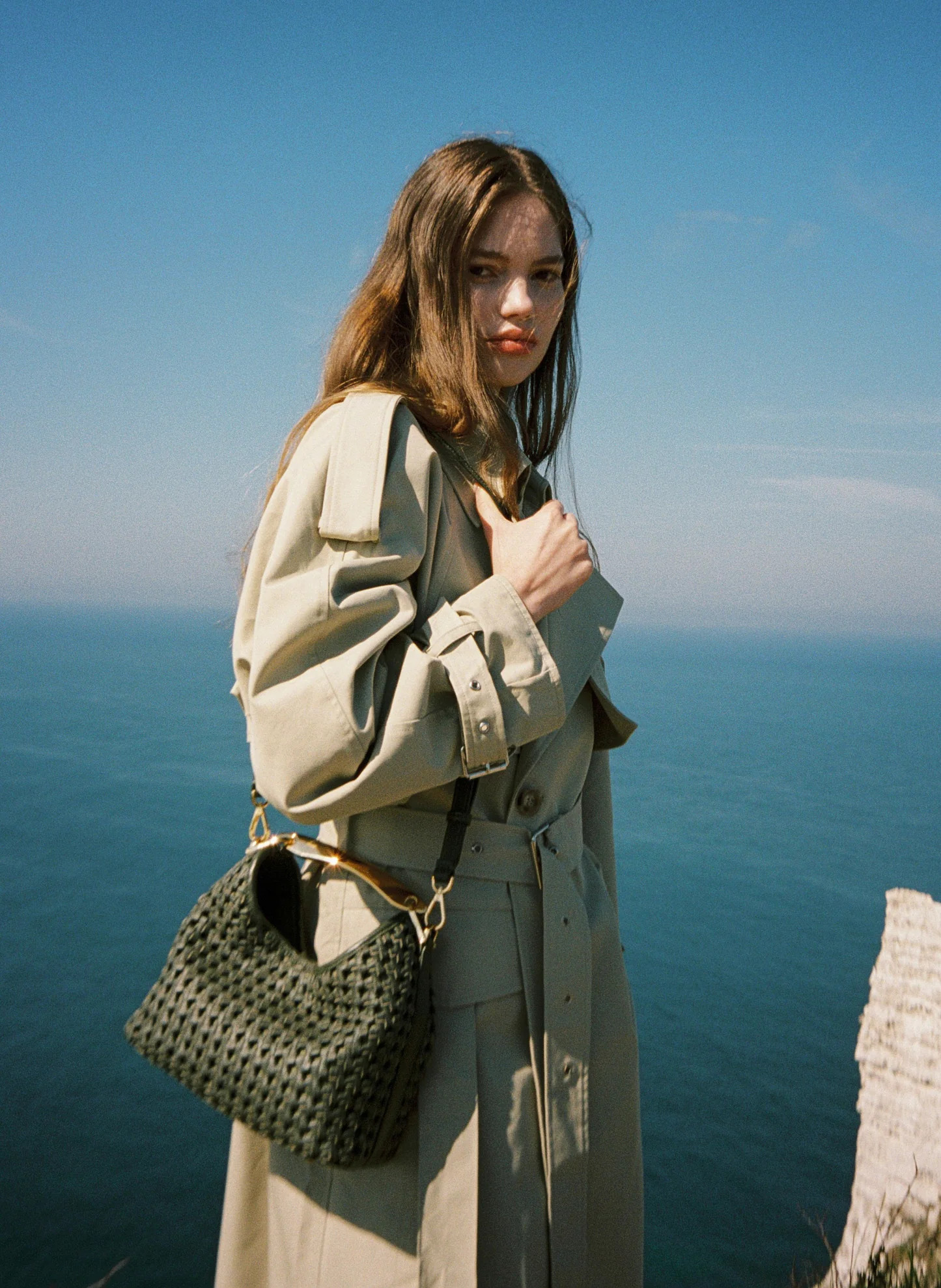 Small Boomerang Woven Leather Olive Green - French Woven Handbags -Elleme | Elleme