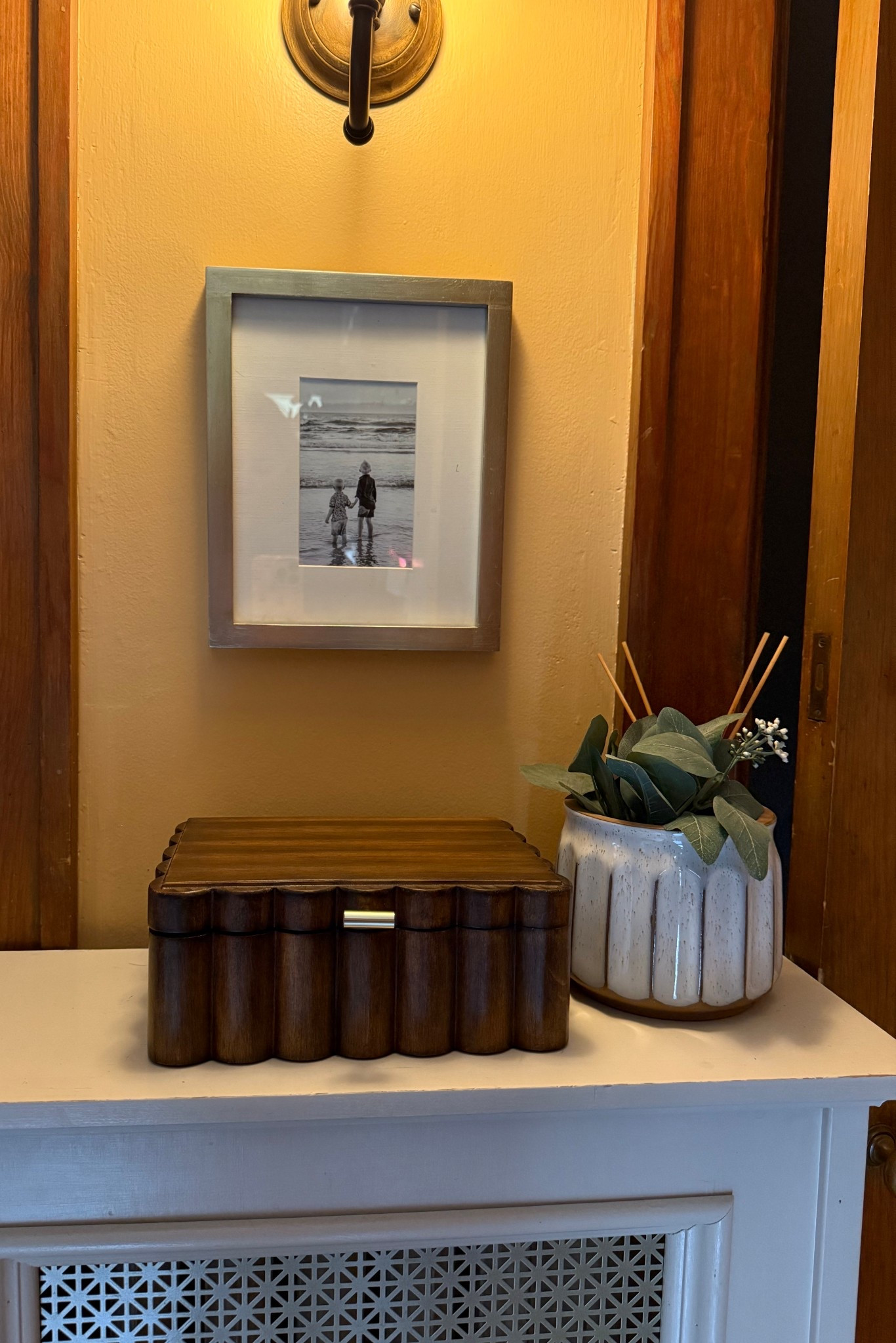 This scalloped wood box might just be my favorite find lately! It looks chic enough to style on a shelf or entryway, but it’s secretly hiding all of our sunglasses 😎 (and could totally work for remotes, mail, or kid clutter too).

Love a pretty piece that doubles as hidden storage 🙌

🛒 Linking it here for you—because this is one of those things that will sell out fast!

#WalmartFinds #LTKHome #AffordableDecor #OrganizedAndCute #HomeStyle

#LTKHome #LTKFamily #LTKStyleTip