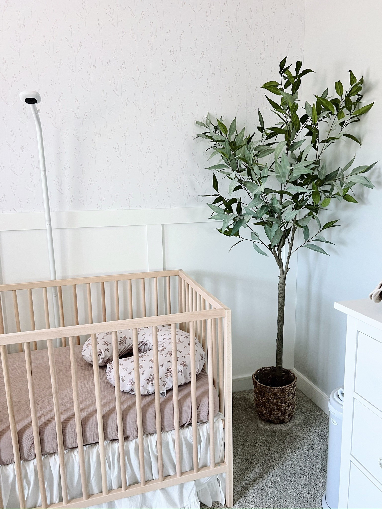 Nursery vibes - bb girl 

#LTKBump #LTKBaby #LTKdayinmylife