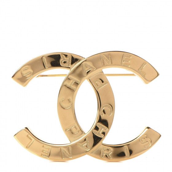 CHANEL

Metal Paris Button CC Large Brooch Gold | Fashionphile