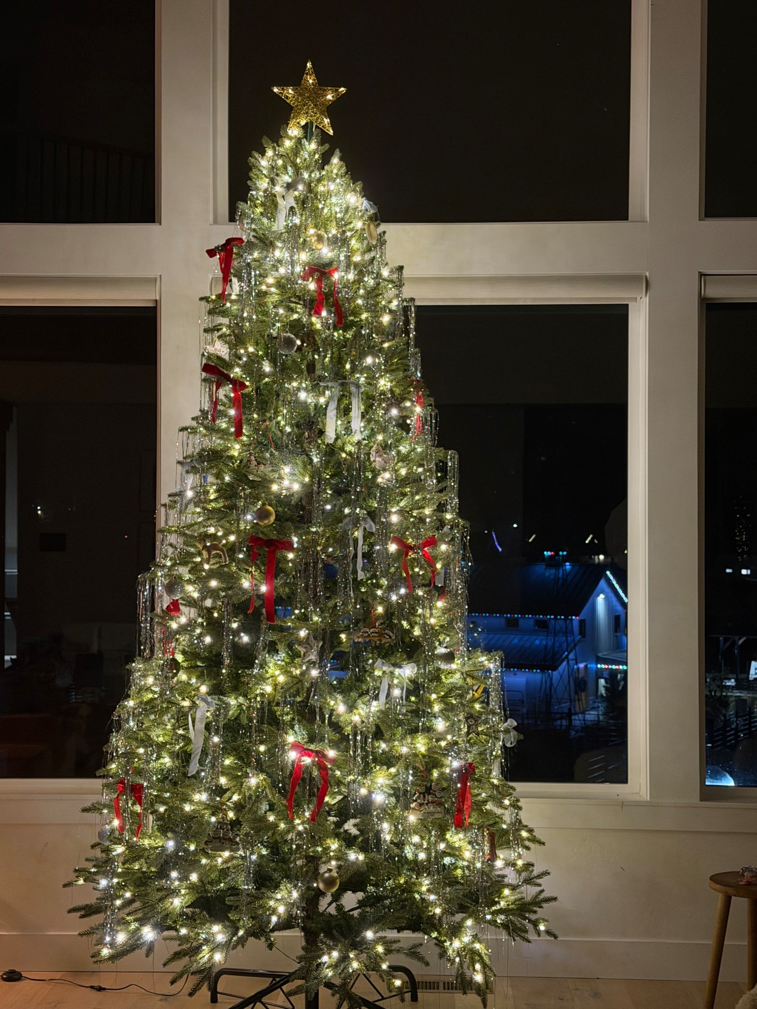 Absolutely love the way our Christmas tree turned out!! ❤️

#LTKHome #LTKHoliday #LTKSeasonal