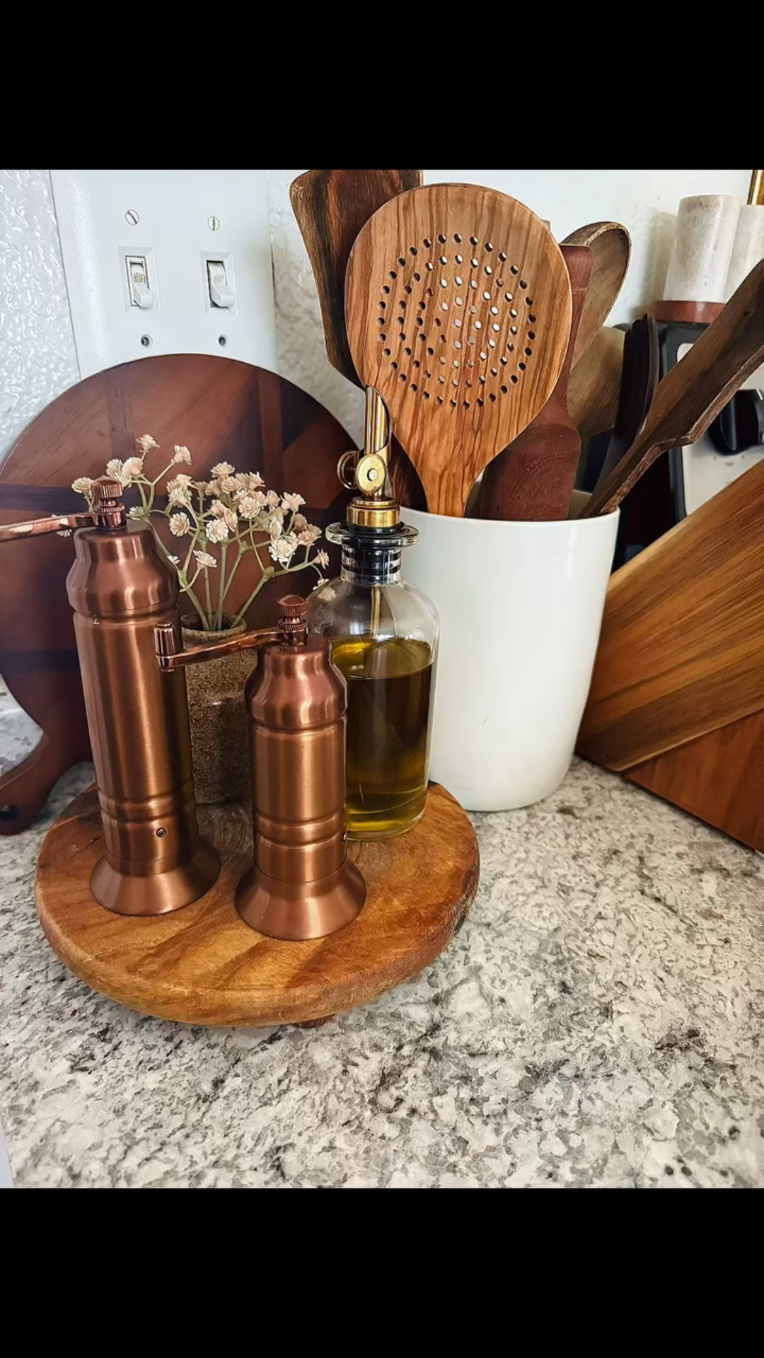 Kitchen view ✨ 

Small stems are from hobby lobby! 