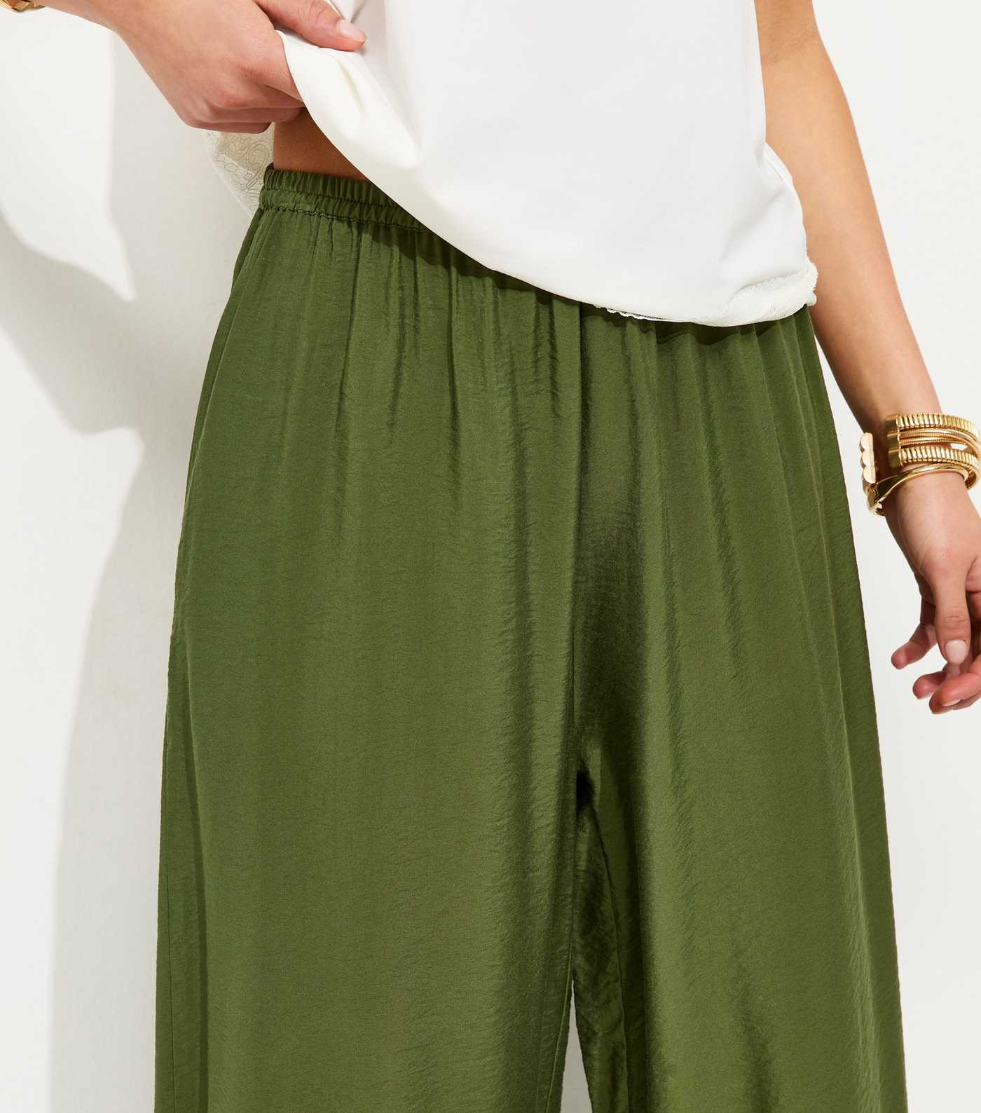 Green Cuffed Leg Trousers | New Look | New Look (UK)