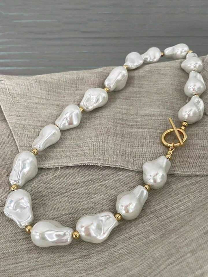 1pc Vintage Classic Asymmetrical Large Baroque Pearl Stainless Steel Clasp Necklace | SHEIN