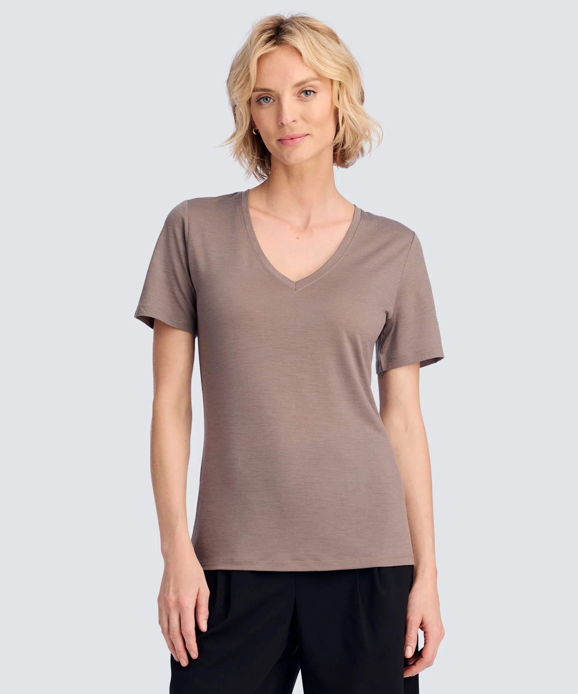 Women's Ultralight Merino V-Neck T-Shirt | Unbound Merino | Unbound Merino