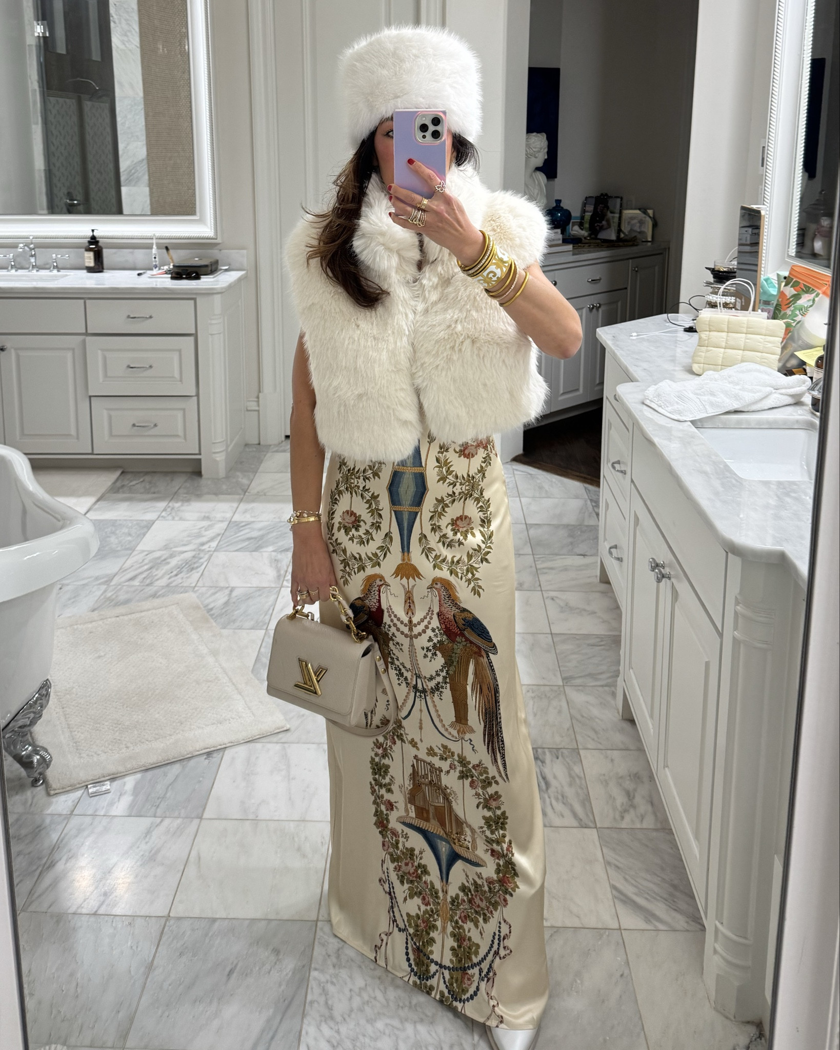 Apres ski but make it fashion! Winter white faux fur vest & hat! Also perfect for a holiday party! ❄️🎿 I’m 5’4” - wearing a size S in vest and dress with heels on! #styleofsam #apresski #winterwhite

#LTKPetite #LTKHoliday #LTKOver40