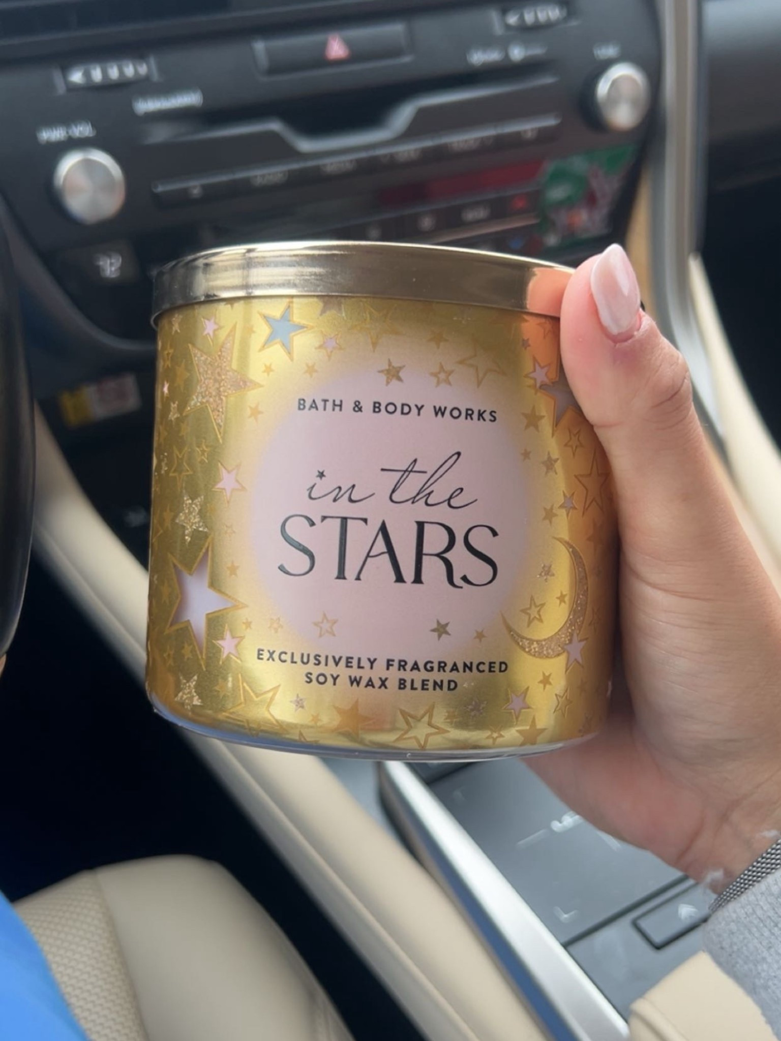 THE BEST bath & body works scent  !!! My friends and I having been using this just to spray whenever needed since the 8th grade 