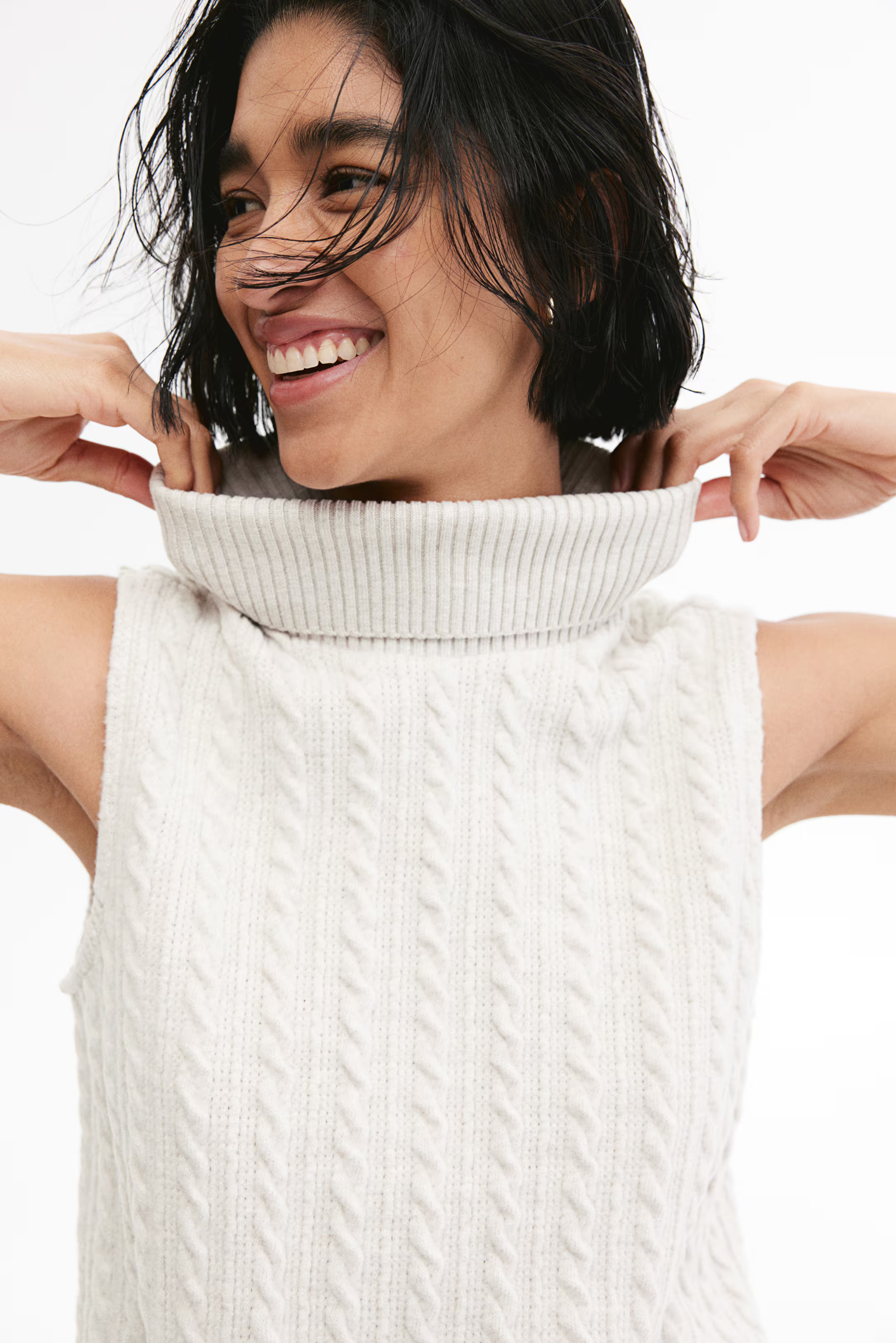 Polo-neck sweater vest - Cream - Ladies | H&M GB | H&M (UK, MY, IN, SG, PH, TW, HK)