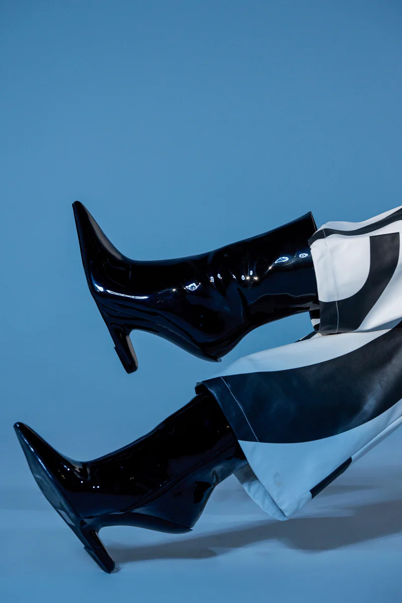 AZALEA WANG GLACIELLE PATENT BLACK WEDGE BOOTIE | AKIRA