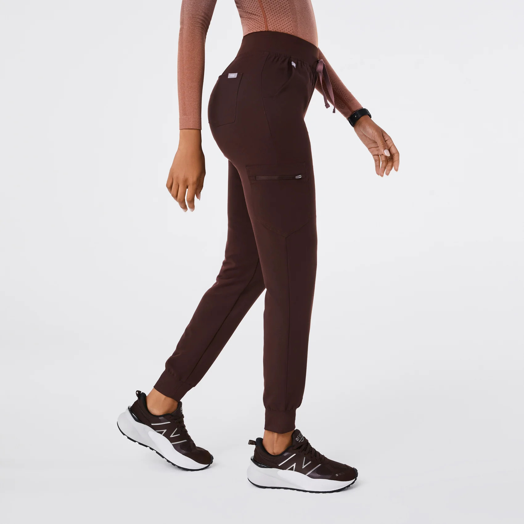 Women’s High Waisted Zamora Jogger Scrub Pants™ - Espresso · FIGS | FIGS