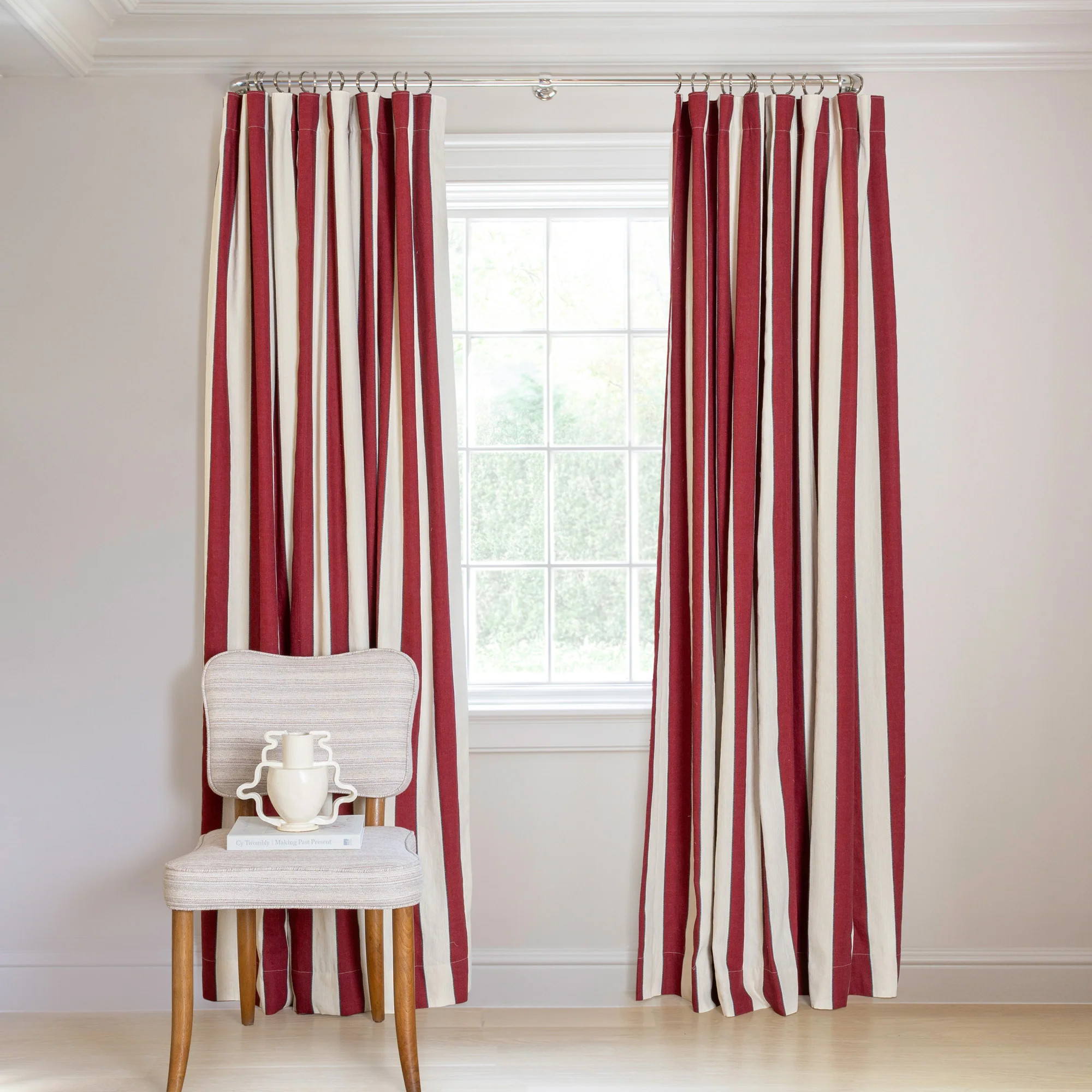 Florence Bordeaux
                Custom Curtain | Pepper