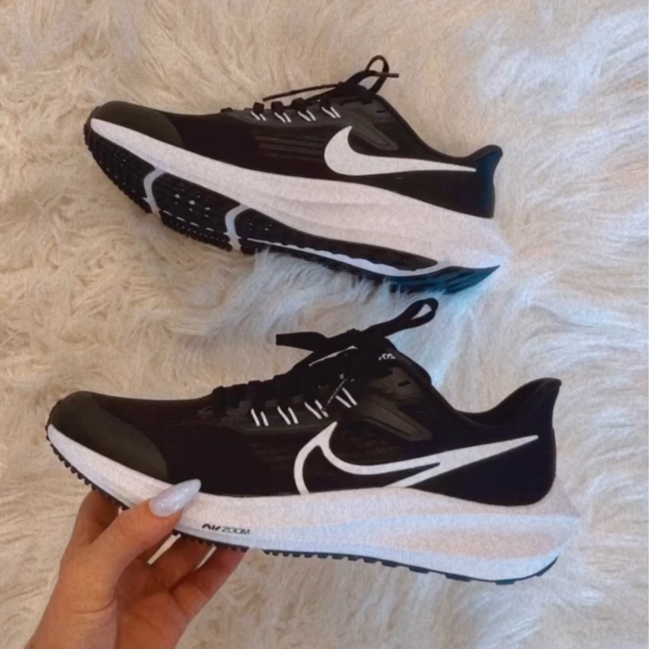 New hot girl walk shoe! Nike Pegasus. Can confirm they’re very comfy and apparently also a great running shoe! I always size up a half size in Nike sneakers 

#LTKshoecrush