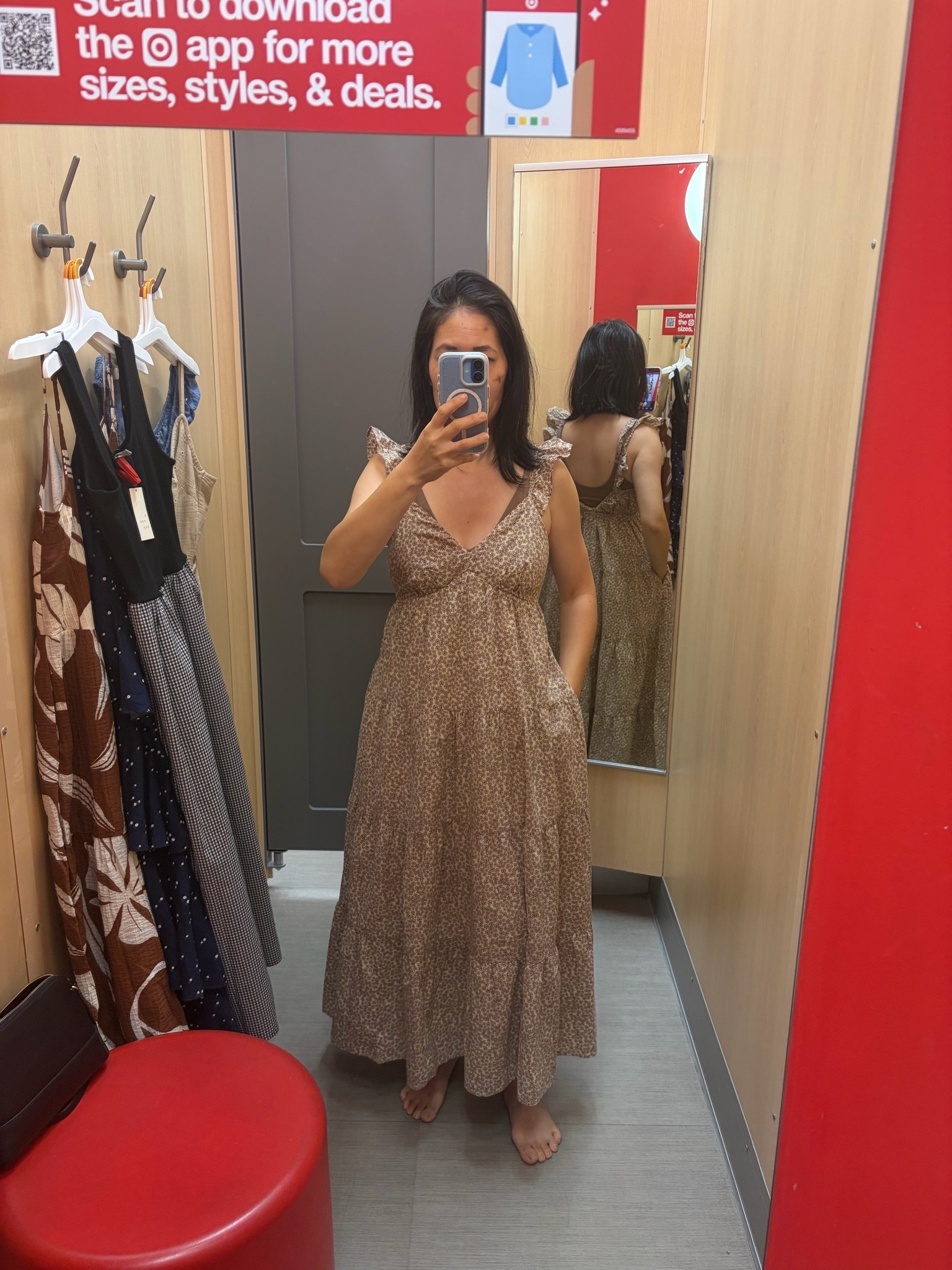 Cute summer dress wearing true size small

Target style
Summer dress
Maxi dress
