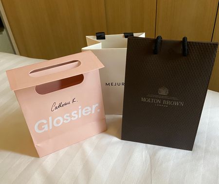 Shopping in London today! Got some new perfumes from Molton Brown, my favorite Glossier balms and some fine jewelry from Mejuri. All and all a very successful trip! 

#LTKGiftGuide #LTKSeasonal #LTKeurope