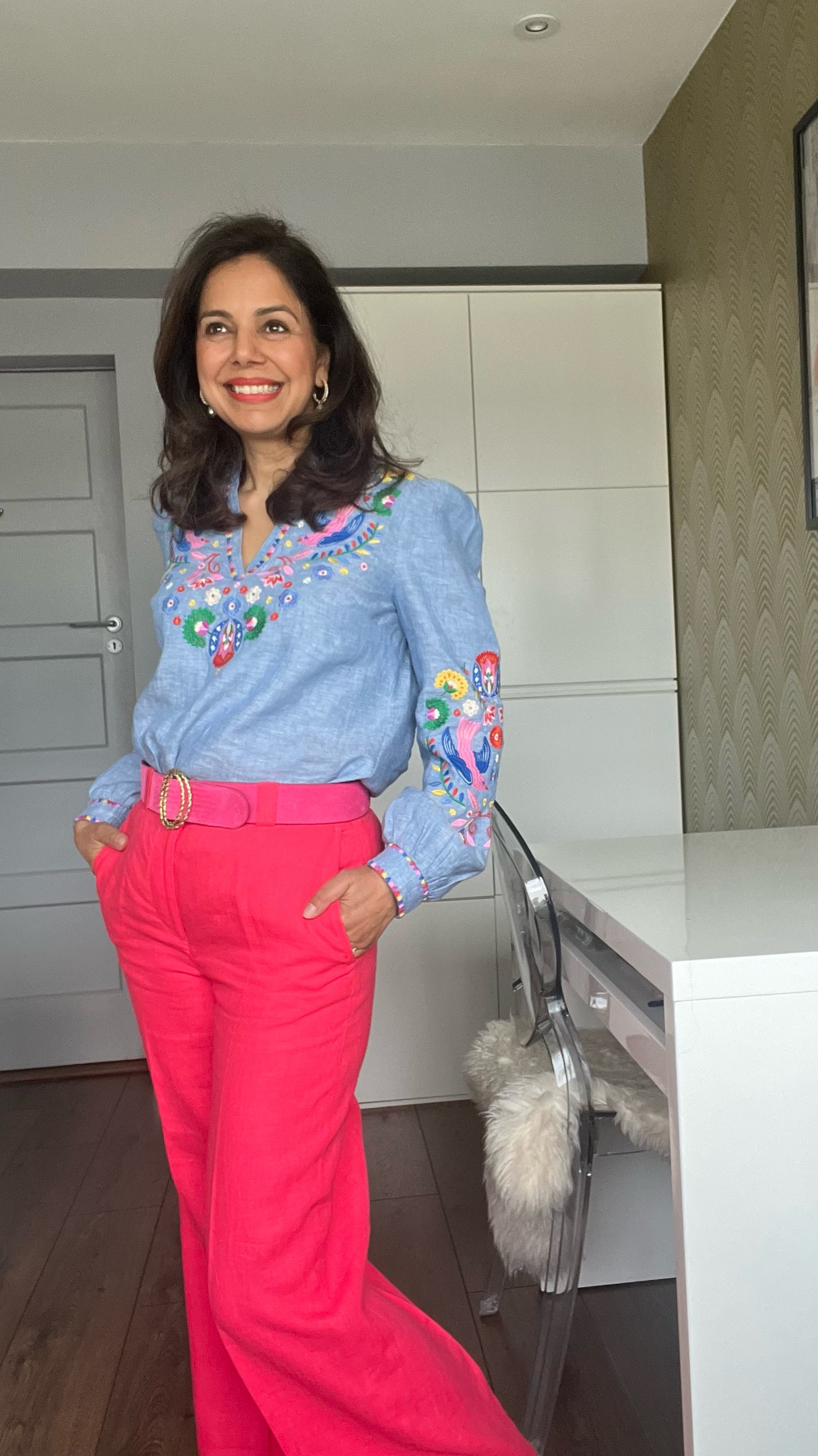 Boden, Sezane, belts, relaxed Sunday outfit,  petite fashion, 
spring outfit, spring style, spring outfit ideas, linen styling, spring work styling, wide leg trousers, white trainers, colourful outfit ideas, spring work outfits, smart casual outfits, over 50 styling tips, smart outfits

#LTKstyletip #LTKspring #LTKover50style