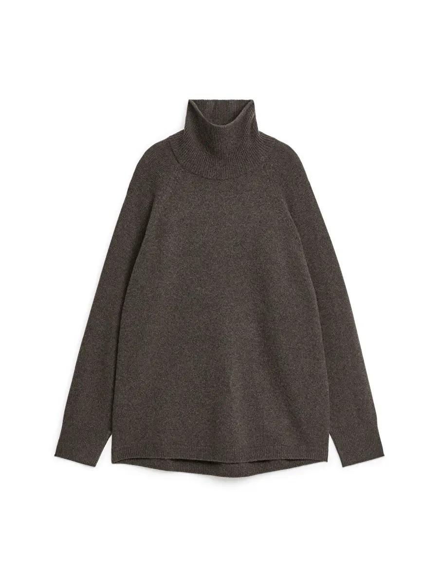 Raglan-Sleeve Cashmere Roll-Neck Jumper | ARKET (US&UK)
