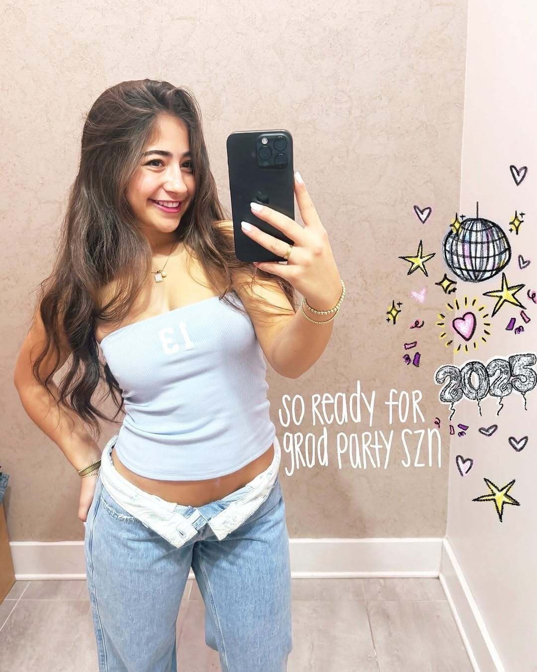 such a cute cozy outfit 💐🩵 obsessed with these jeans!

#LTKStyleTip