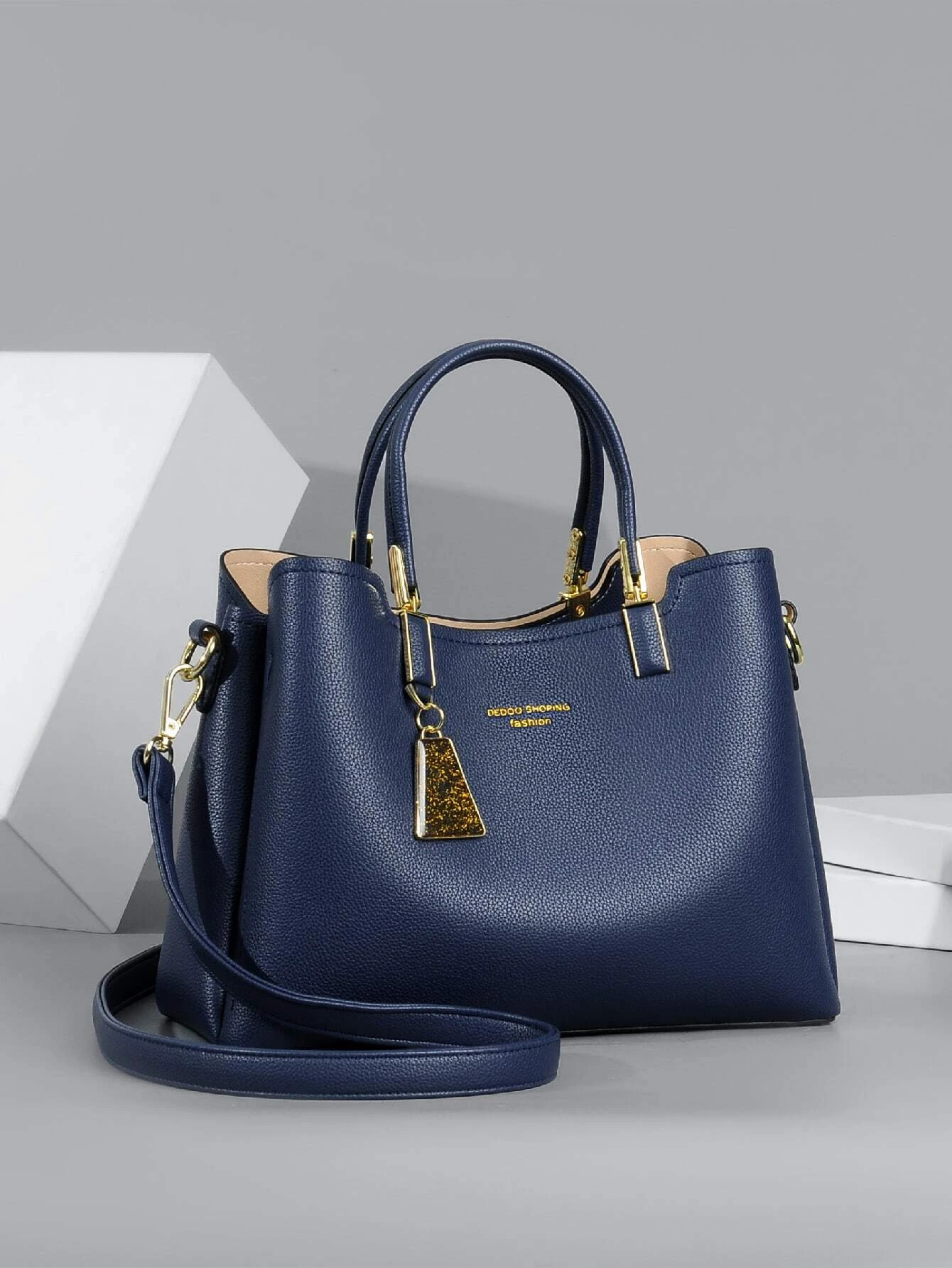 Letter Graphic Square Bag | SHEIN
