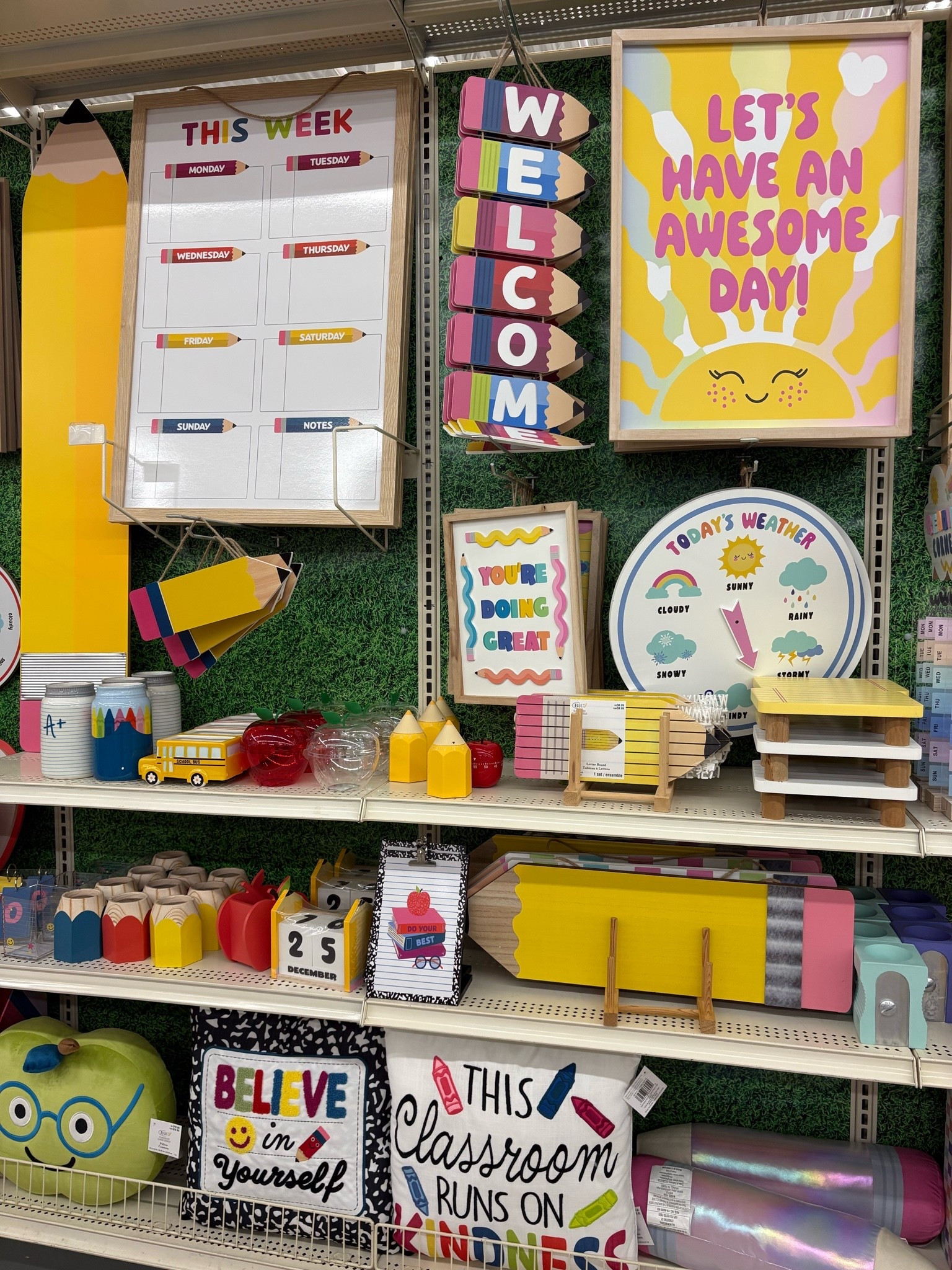 michaels has the cutest back to school decor right now !!! 🍎📚✏️✨💗

#LTKSeasonal #LTKSaleAlert #LTKdayinmylife