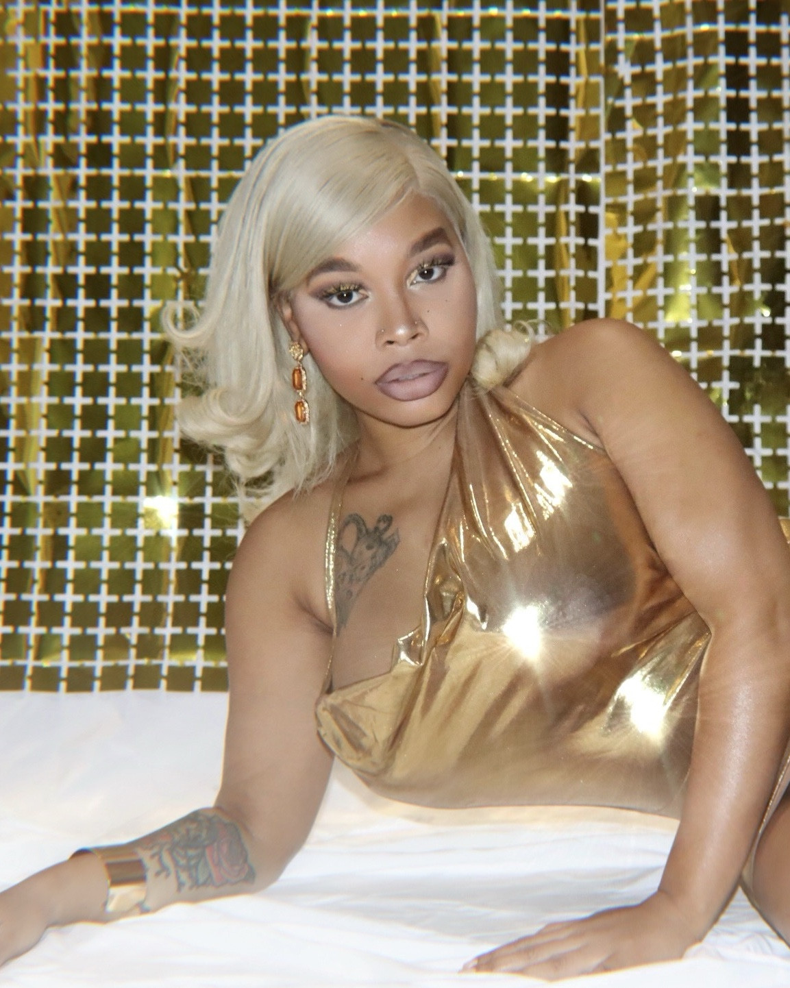 The perfect dress and accessories for a golden night out 💛✨ 

#LTKStyleTip #LTKFindsUnder100 #LTKFindsUnder50