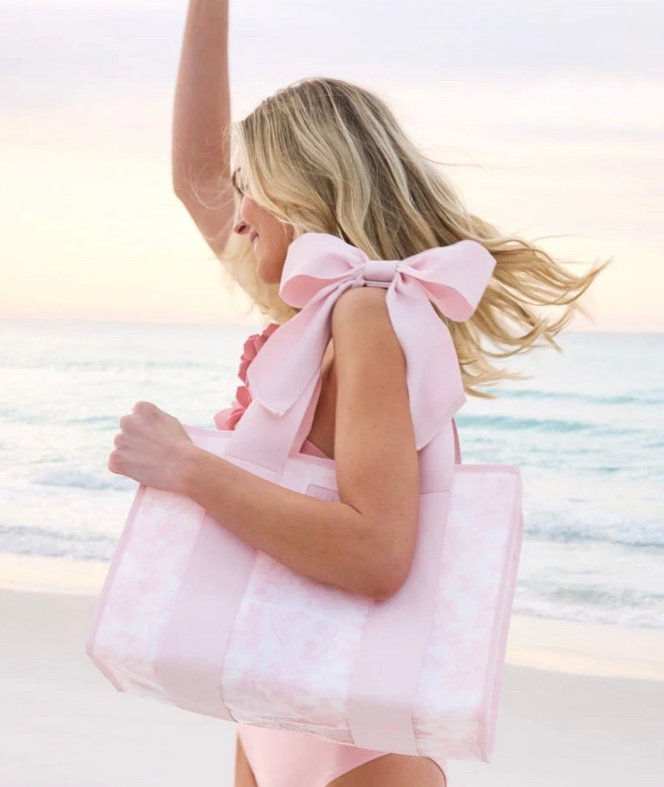 Beach bag, spring break ready

#LTKSwim #LTKspring #LTKTravel