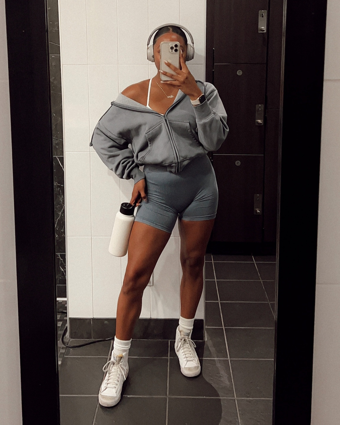 slate blue monochrome workout fit 🫶🏾

Joy Lab gym shorts from target 🤍


#LTKshoecrush #LTKfit #LTKstyletip