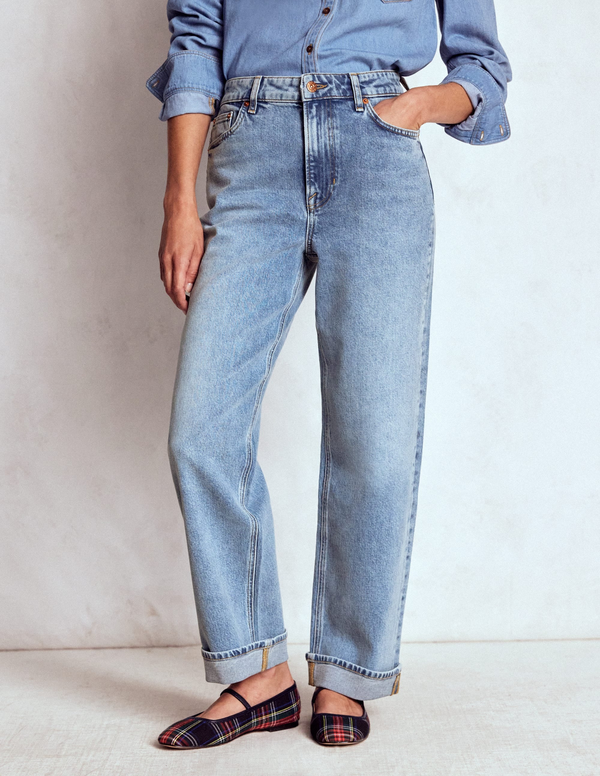 Mid Rise Straight Leg Jeans-Light Vintage | Boden (US)