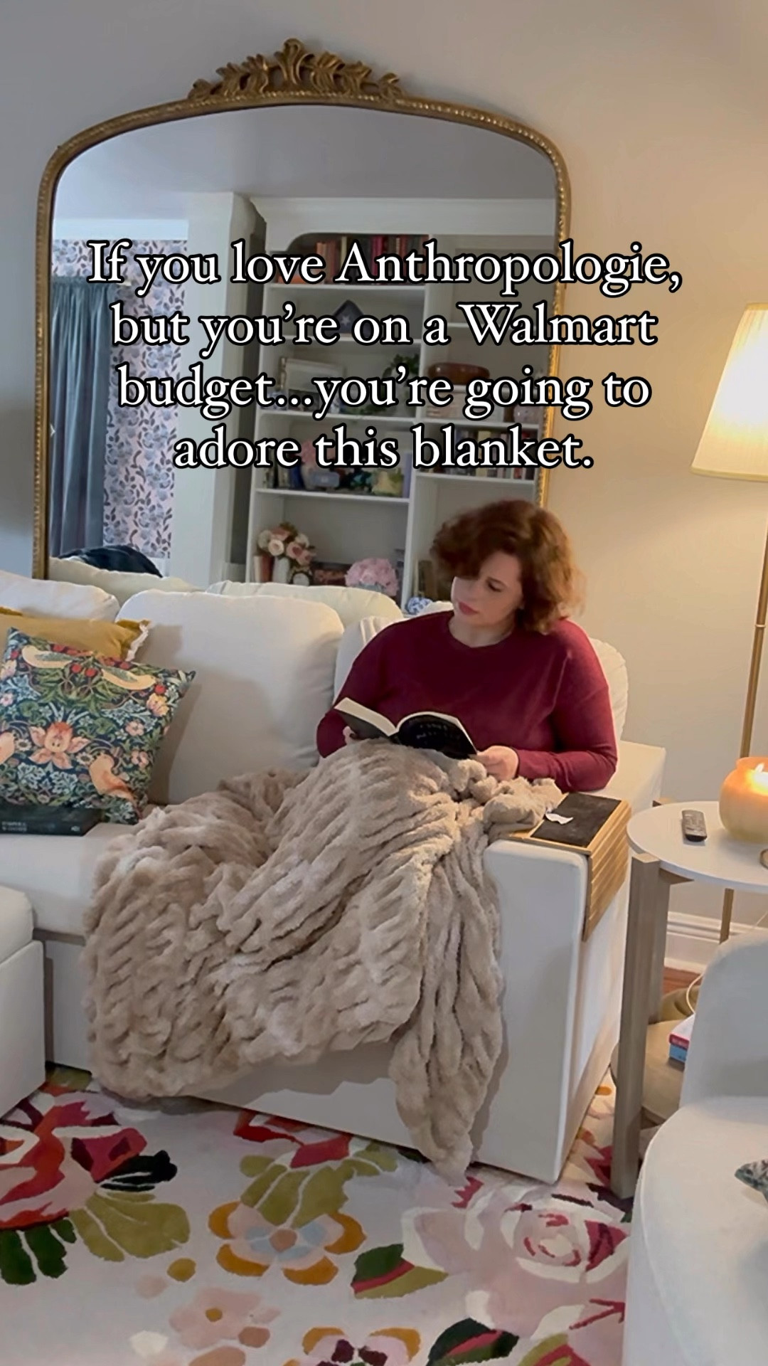 Cozy faux fur throw blanket 


Living room, throw blanket, Bedroom

#LTKVideo #LTKFindsUnder50 #LTKHome