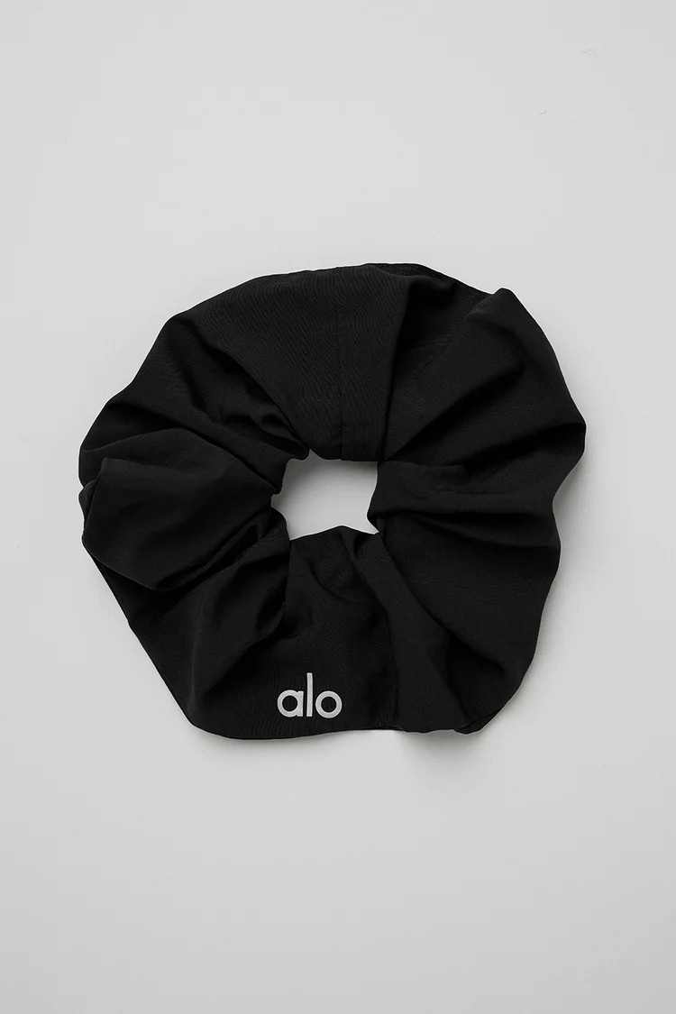 Oversized Scrunchie | Alo Yoga (US)