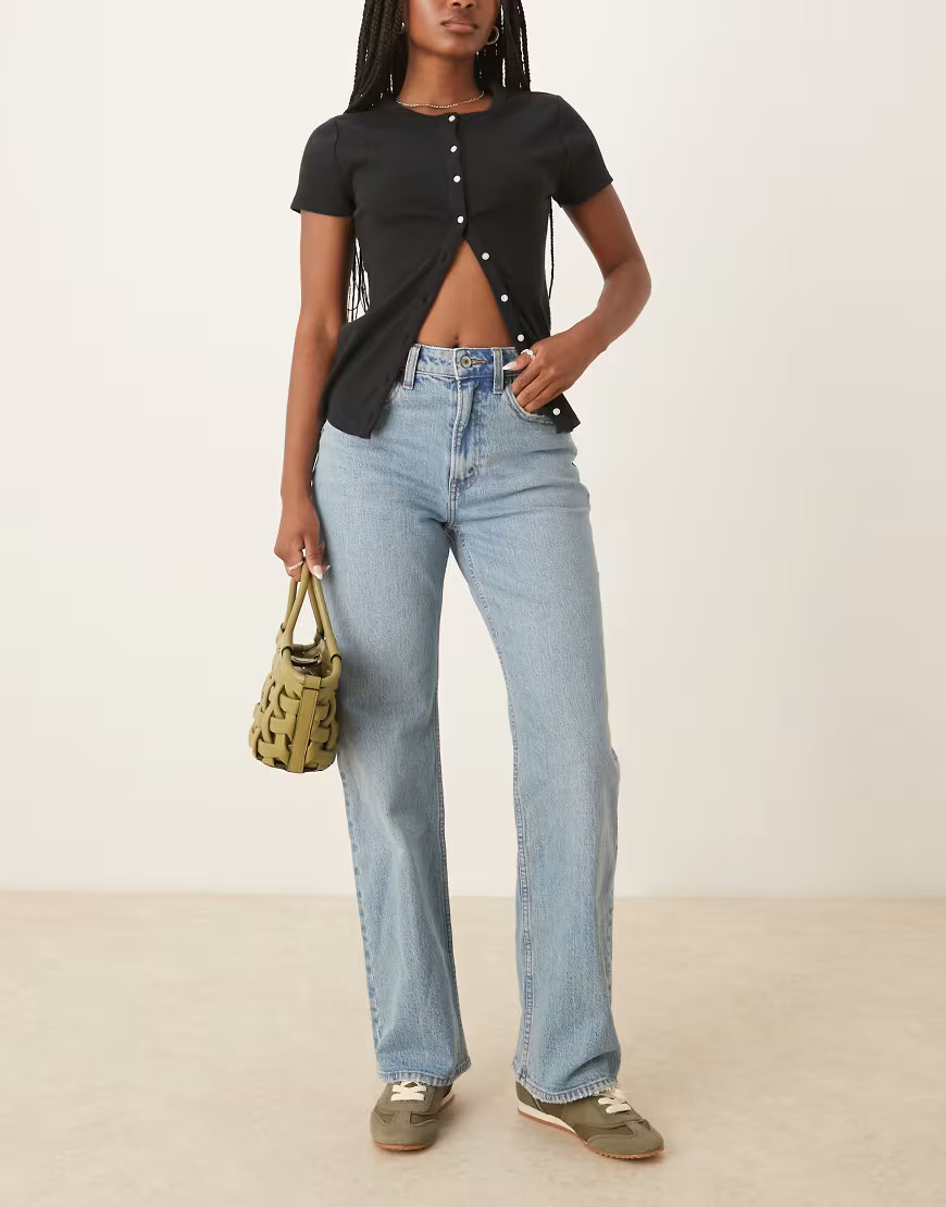 Abercrombie & Fitch curve love high rise 90's relaxed jeans in medium wash-Blue | ASOS (Global)
