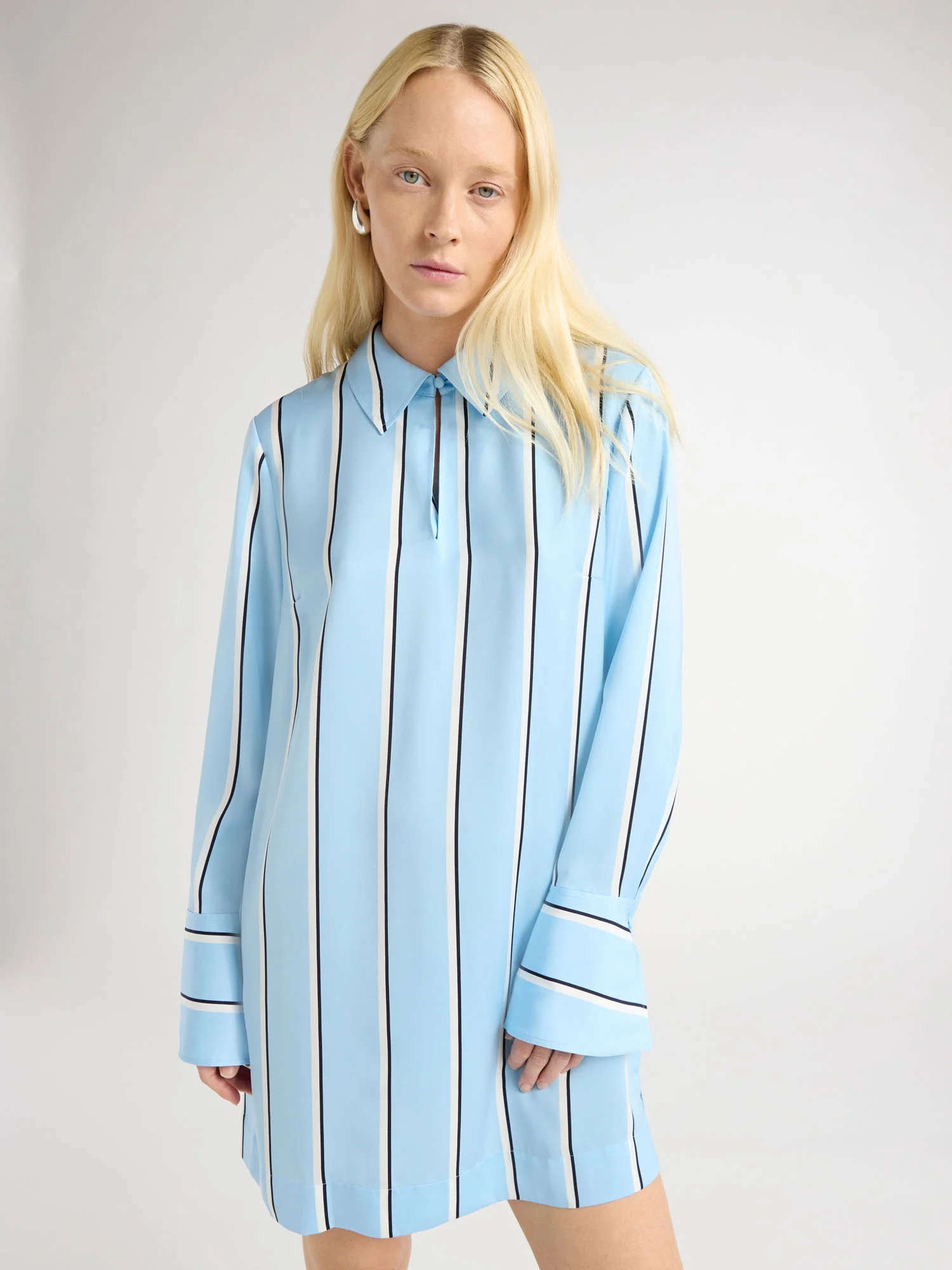 Scoop Women's Matte Satin Collared Mini Shirtdress with Long Sleeves, Sizes XS-XXL | Walmart (US)