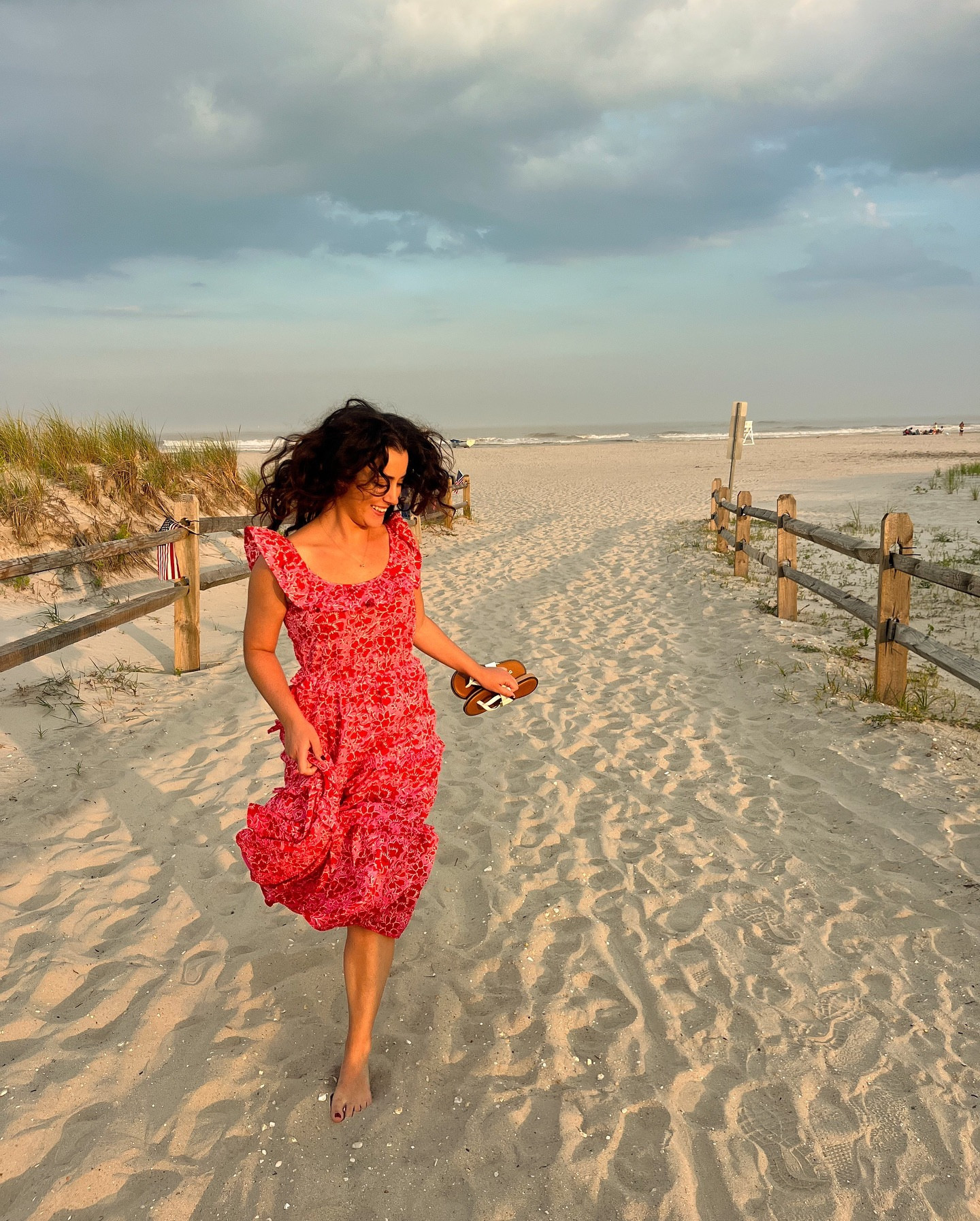 summer lovin’ at the shore 🐚🌺🌊

#summerdresses #floralmaxidress #maxidress #mensbuttondown #datenightoutfit

#LTKStyleTip #LTKSaleAlert #LTKSummerSales