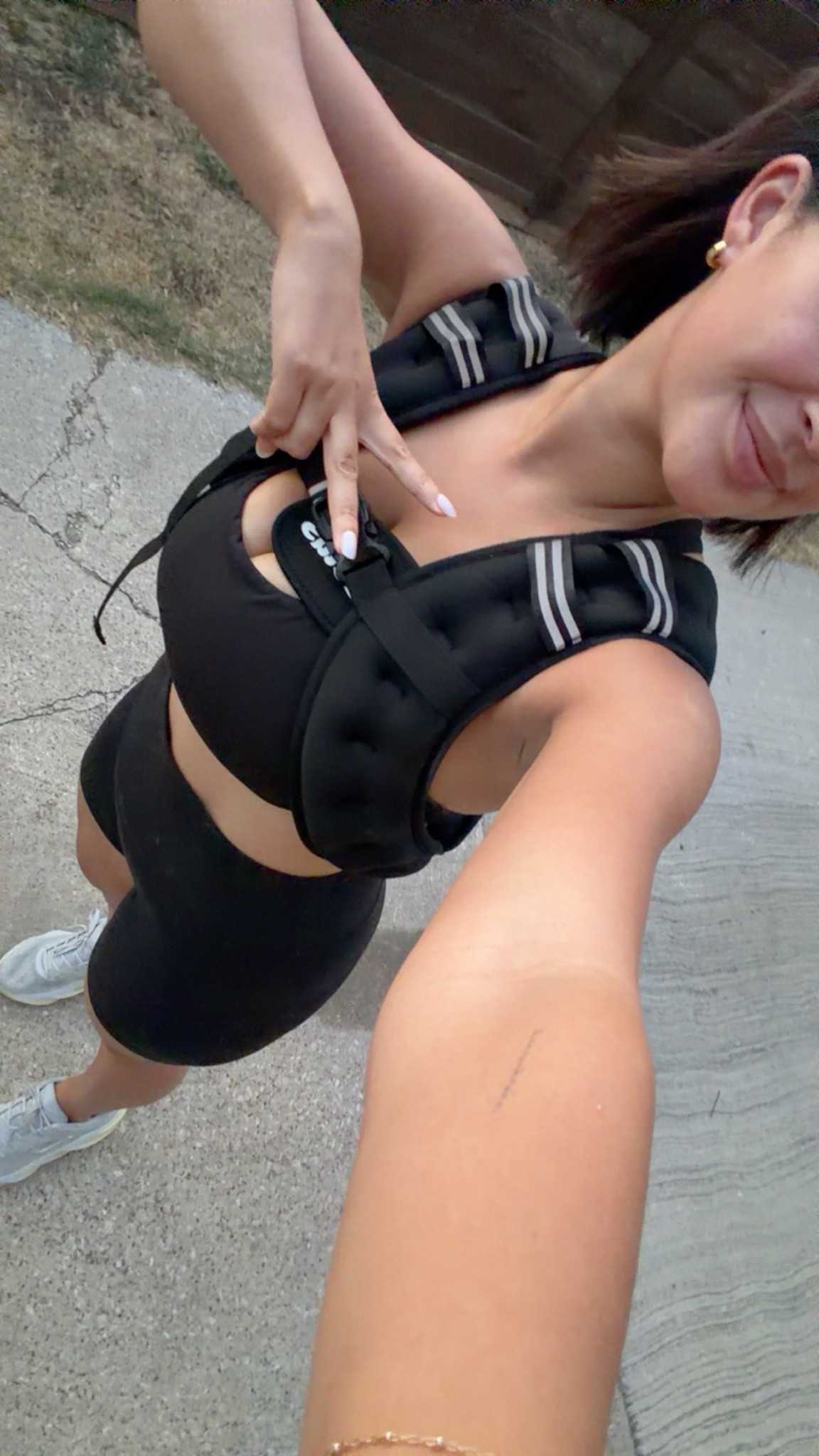 weighted vest walks are helping me so much:) I use the 12lbs weight for all of my walks in the morning!

#LTKfitnessgoals #LTKmomlife #LTKmorningroutine