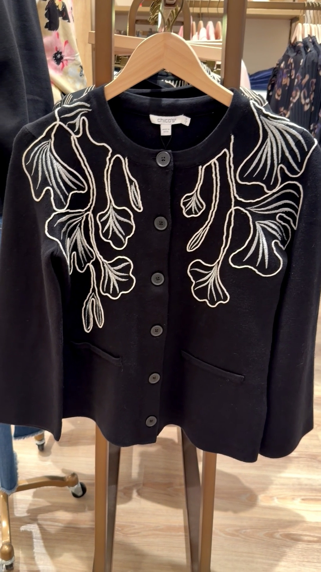 Chico’s  crop jacket cardigan. Perfect for work and many other occasions. Travel style. I am 5’7” 130 #’s and I wear a size 0 in Chico’s unique sizing

#LTKOver40 #LTKWorkwear #LTKTravel