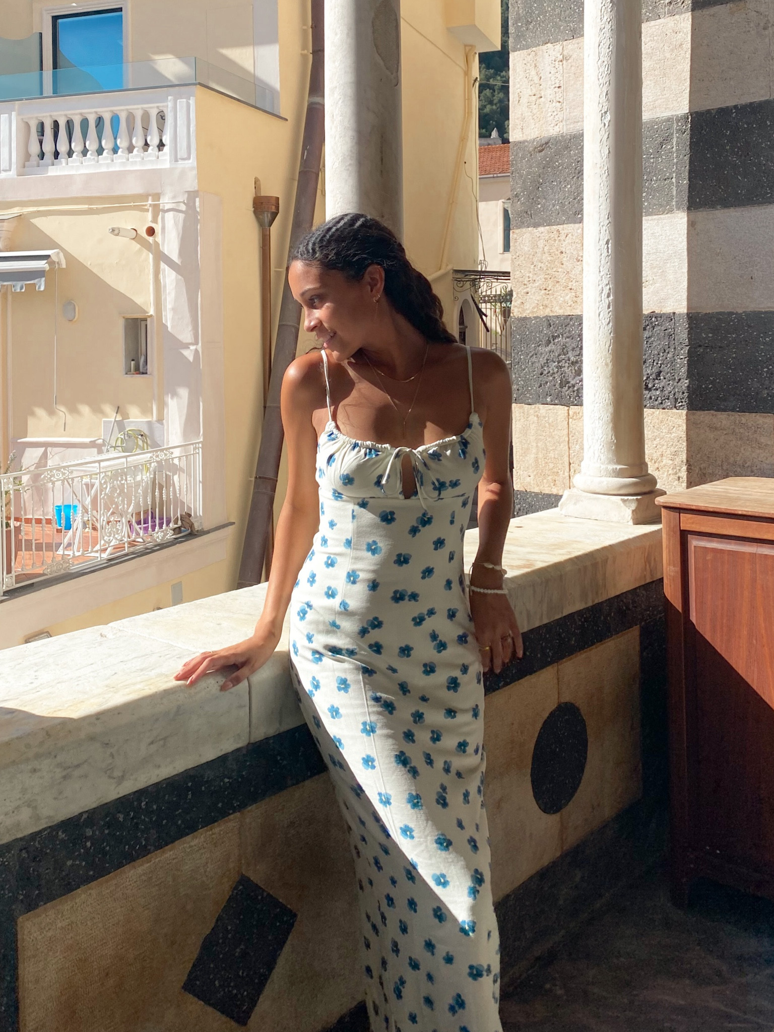 Floral dress blue flowers body con dress spaghetti strap dress white dress patterned dress scrunch top