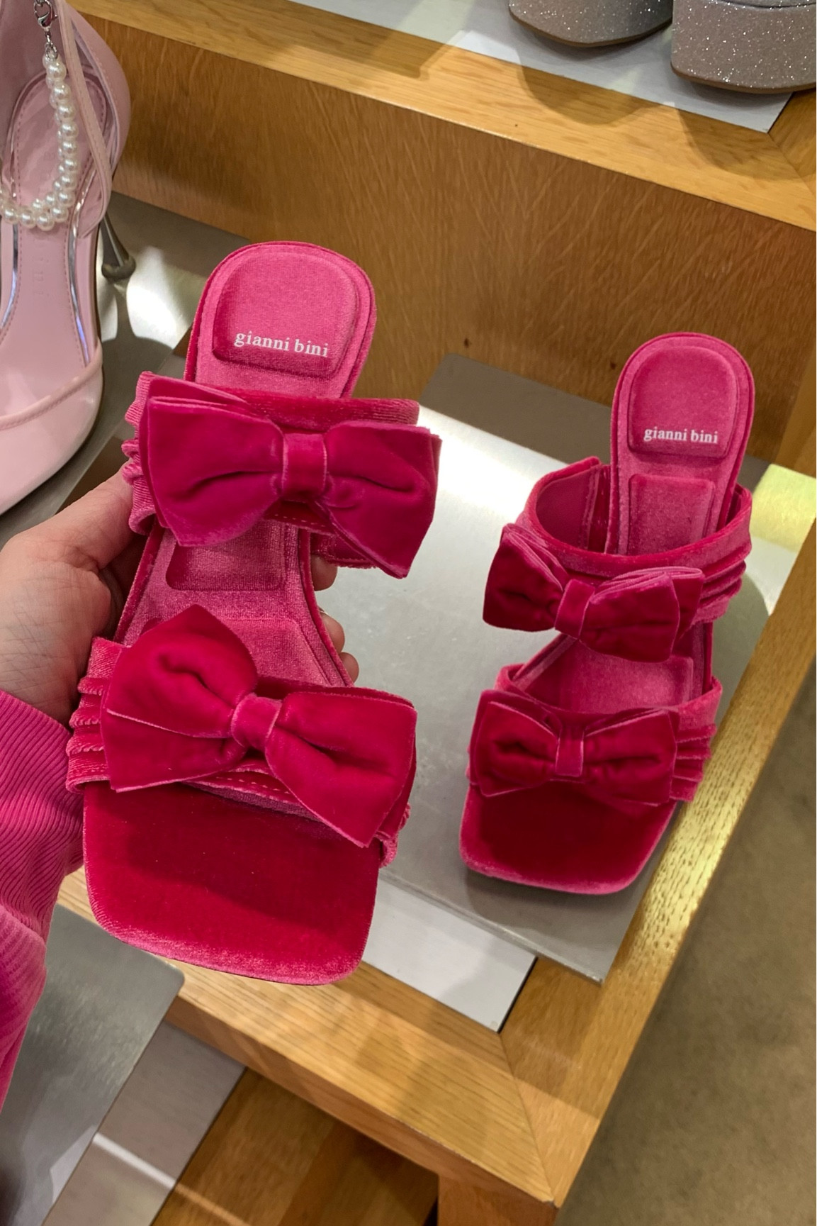 Oh my gosh I have never wanted pink velvet shoes so bad in my life!!! 😍😍😍

#LTKHolidaySale #LTKGiftGuide #LTKbeauty