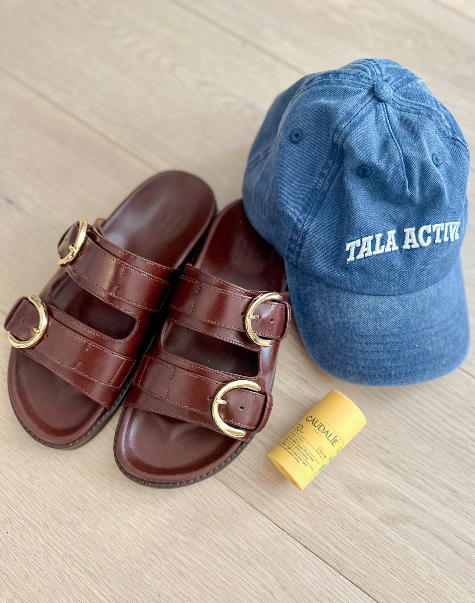 It’s a casual summer over here 😅 

Favourites of the week: 
- comfy leather sandals by @sezane 
- the first hat I bought in over 10 years (to protect my scalp from sunburn) 😋 @wearetala 
- best on the go sunscreen @caudalie 


*


*


*

#caudalie #caudaliebelgium #caudaliebelgique #caudaliesuncare #suncare #wearetala #talaactive #tala #sezanesandals #sezane #sezanelovers #sezanette #sezaneaddict #sezane_paris #parisian #parisienne #parisiennestyle #parisiennegirl #sandals #activewear 

#LTKTravel #LTKActive #LTKSeasonal