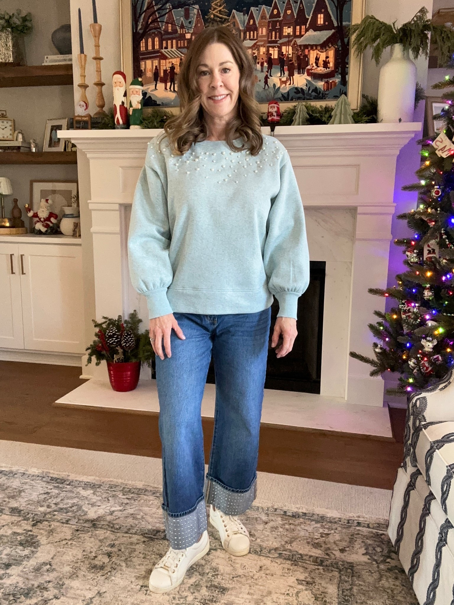 Pearl embellish sweatshirt size medium petite
Cuffed jeans size 2 petite
#loft #loveloft

#LTKOver40 #LTKootd #LTKPetite