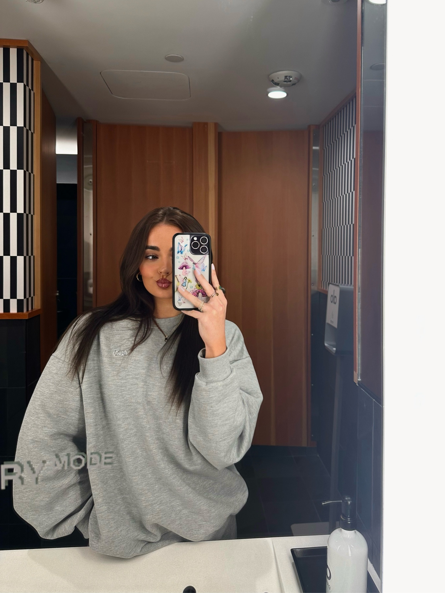 Alo Yoga Accolade Crewneck and Accolade Straight Leg Sweatpants 

#LTKstyletip #LTKworkwear