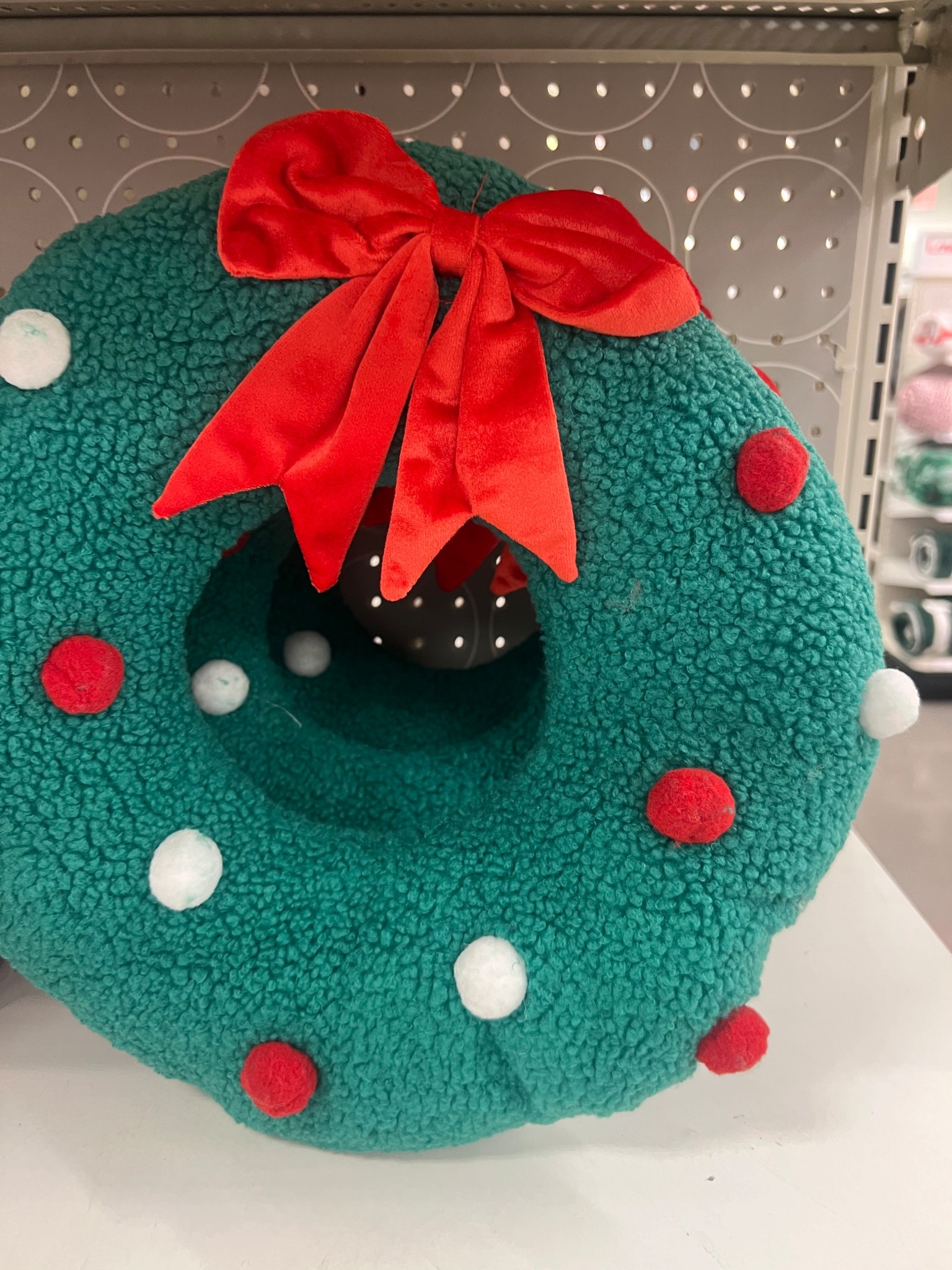 Cutie $10 Pillow ❤️🎄
… a perfect pop of holiday! $10, this is a cute accent for bed or couch!



#LTKSeasonal #LTKHoliday #LTKGiftGuide